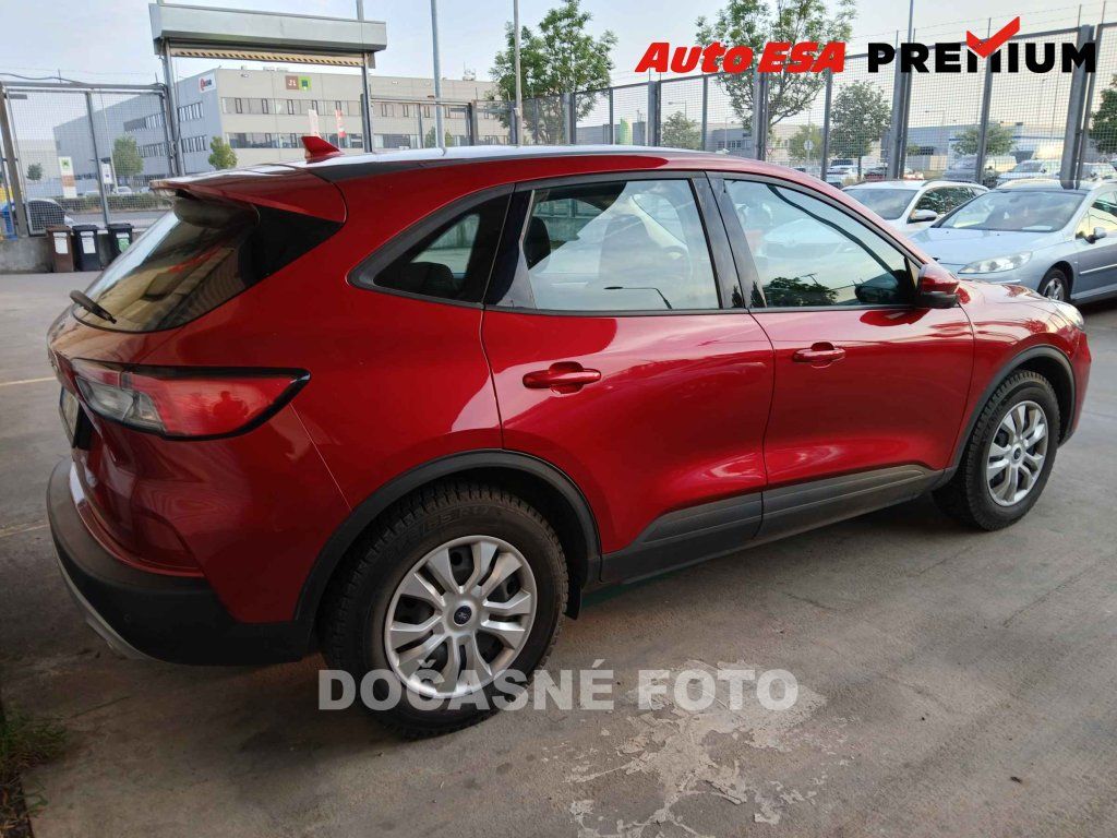 Ford Kuga, 1.5 EB,1.maj,ČR - fotka 2