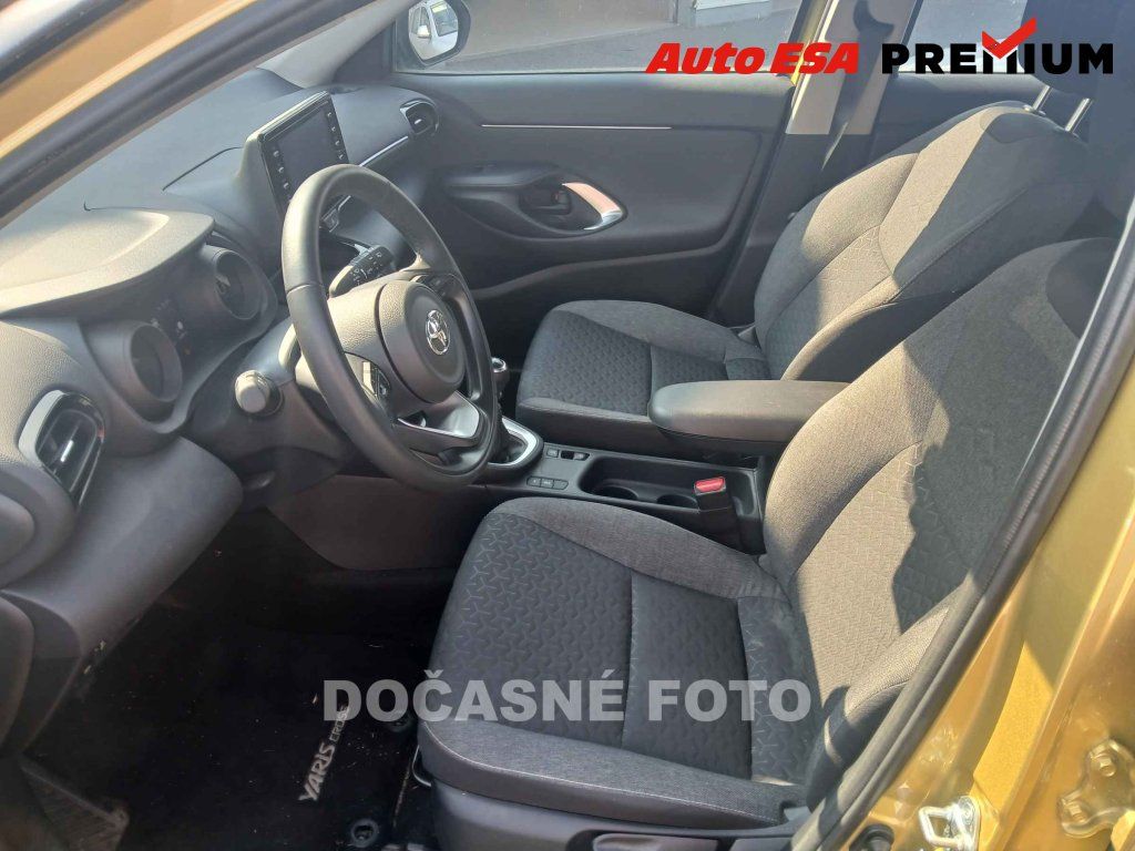 Toyota Yaris Cross, 1.5i - fotka 3