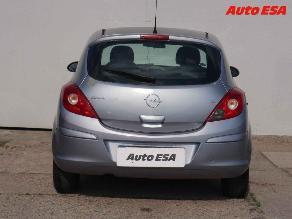Opel Corsa, 1.2 i,AC - fotka 5