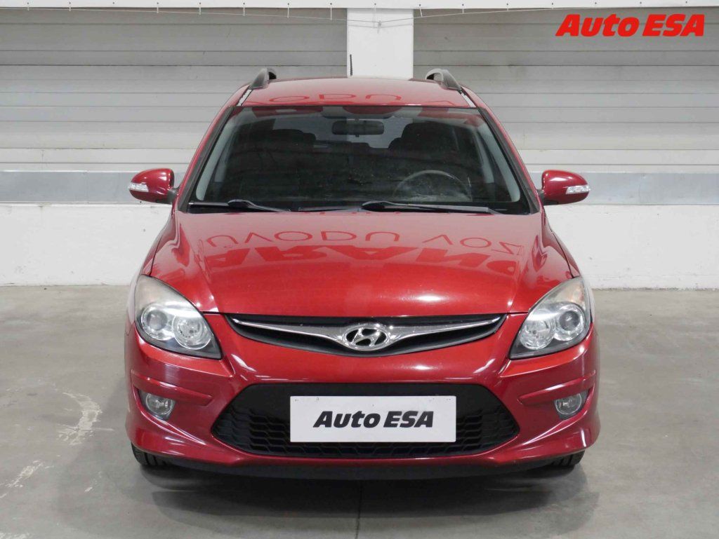 Hyundai i30, 1.4 i,ČR - fotka 2