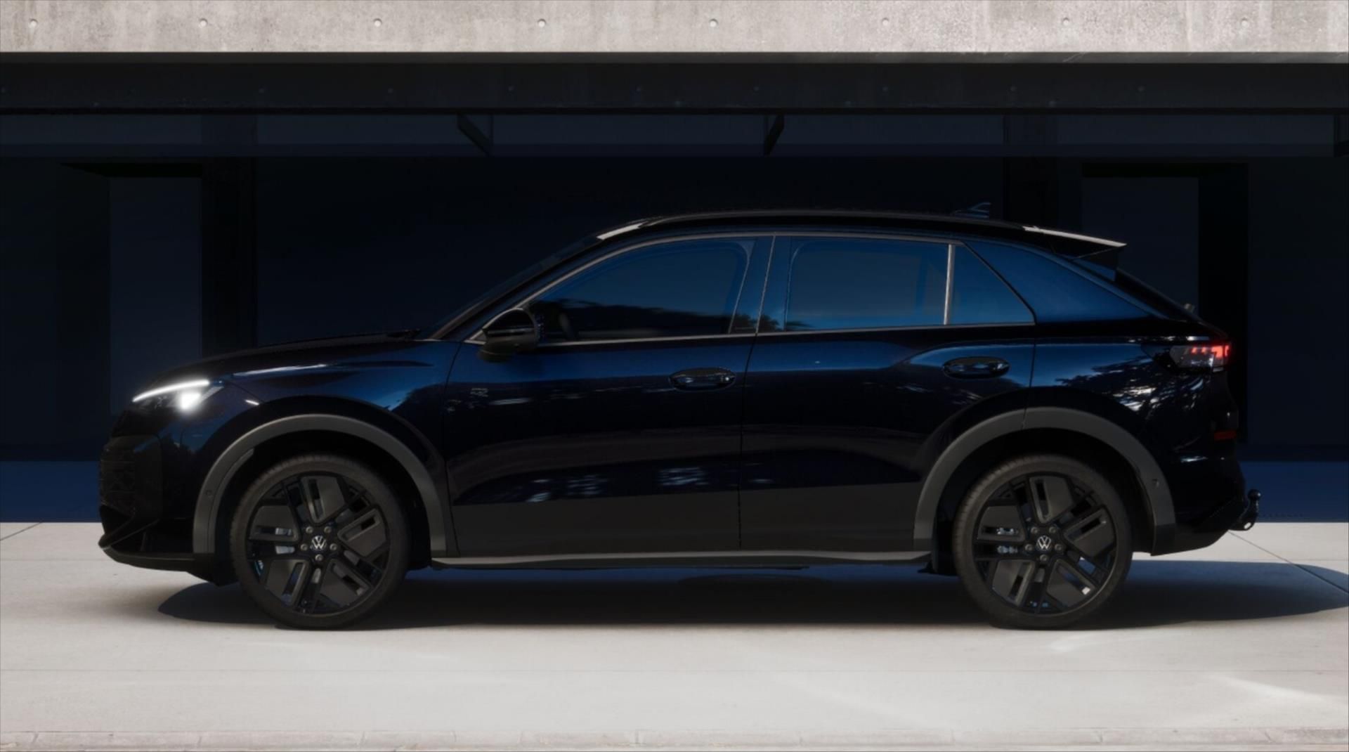 Volkswagen T-Roc, 1,5 eTSI 110 kW 7DSG  R-Line - fotka 2