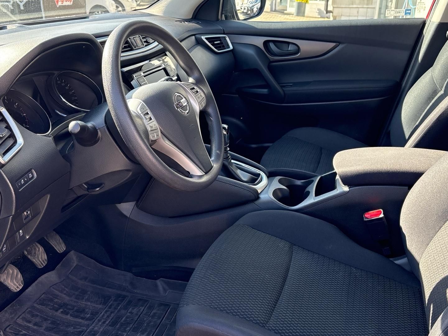 Nissan Qashqai, 1.2 DIG-T 115 Visia - fotka 6