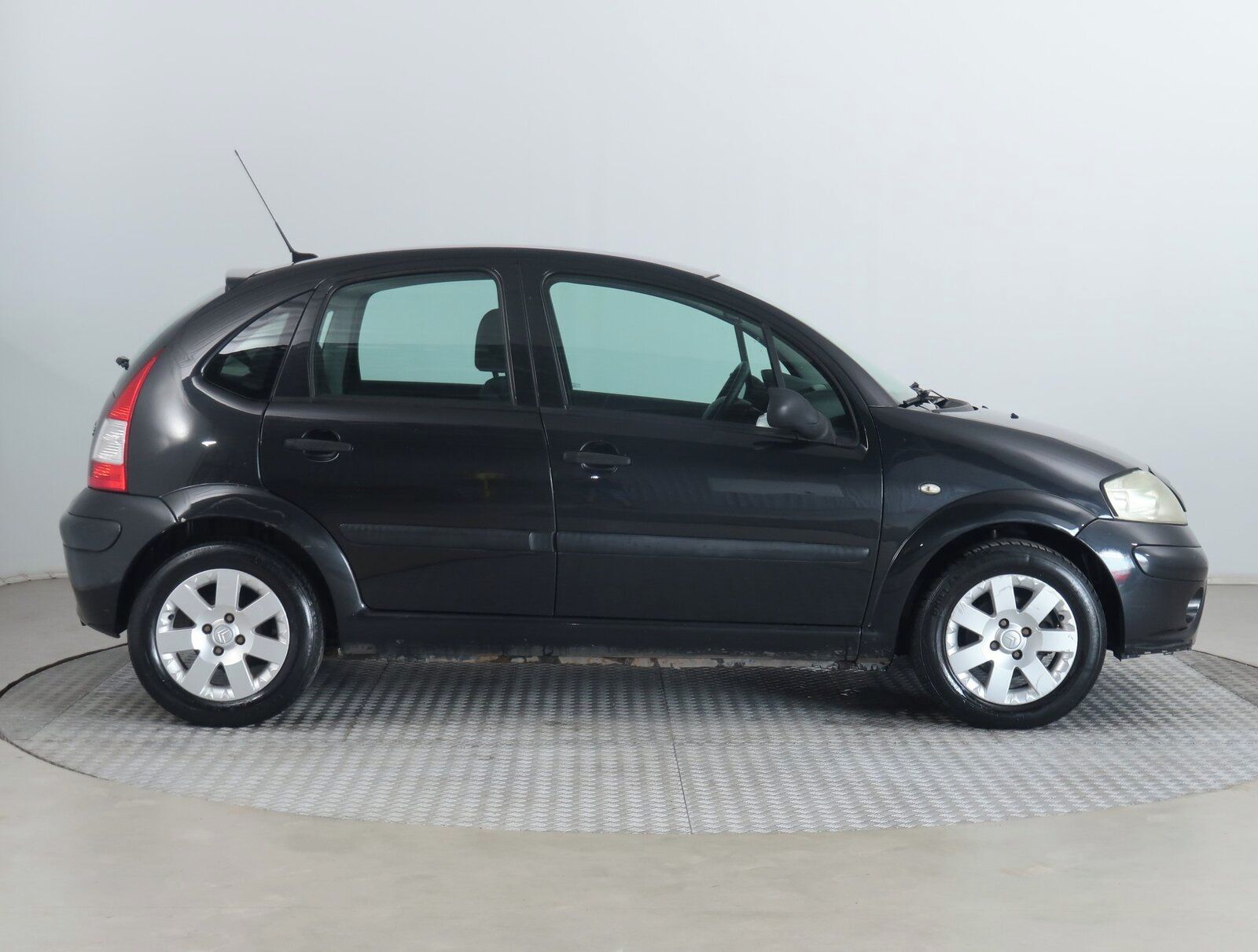 Citroën C3, 1.4 HDi, Klima, rezervace - fotka 6