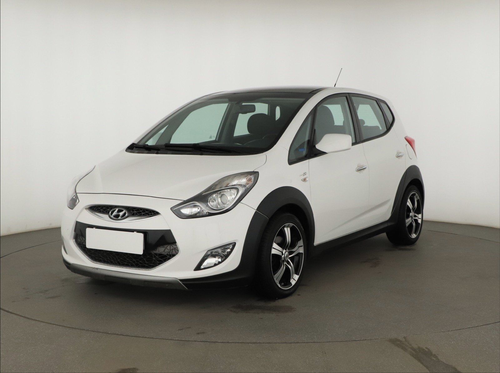 Hyundai ix20, 1.6 CRDi, NOVÁ CENA, Navi - fotka 2