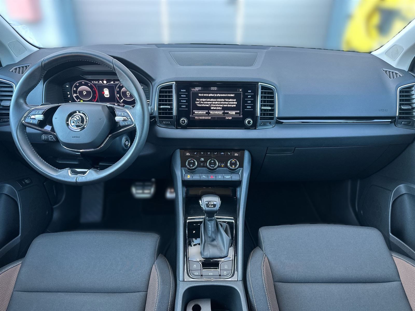 Škoda Karoq, 2.0 TDI 4x4 DSG Scoutline - fotka 5