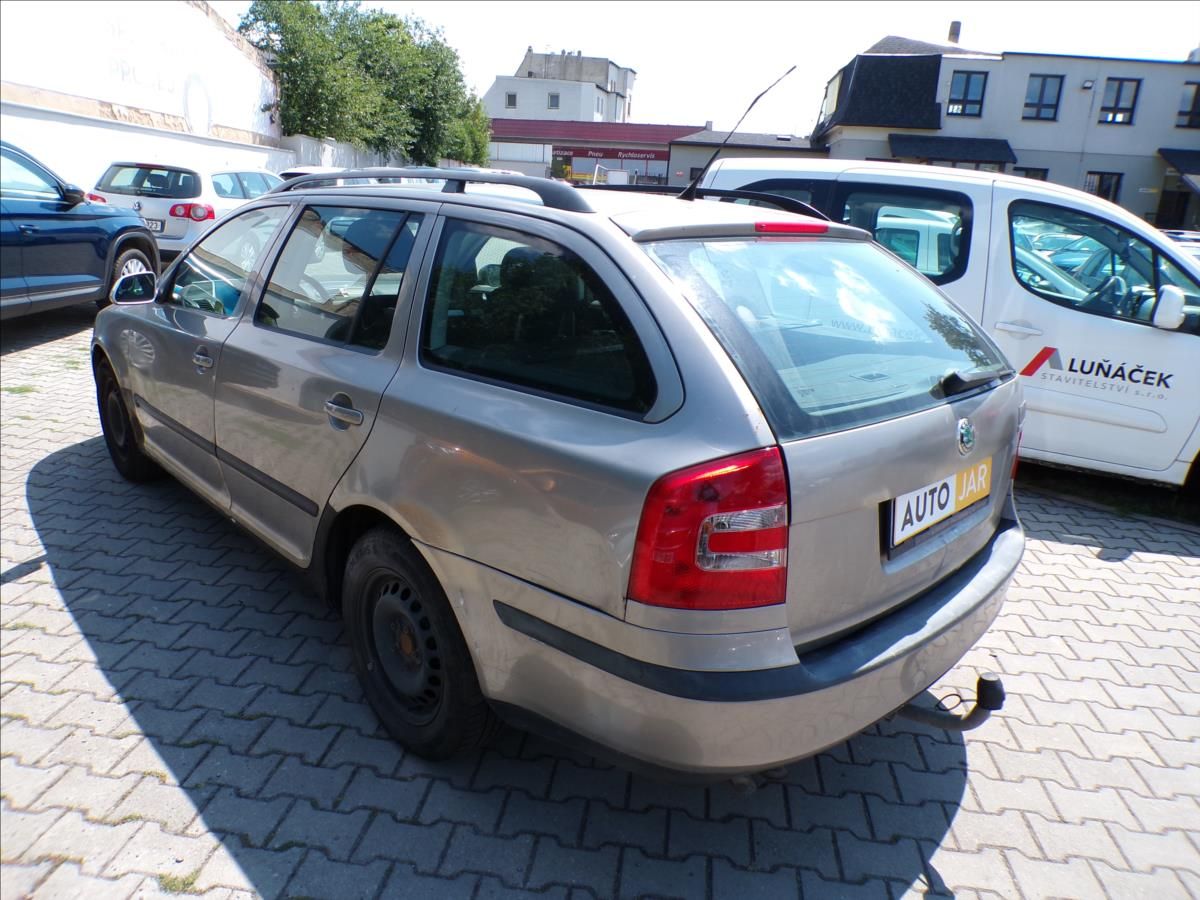 Škoda Octavia, 1,9 TDI  N1,TAŽNÉ ZAŘÍZENÍ - fotka 4