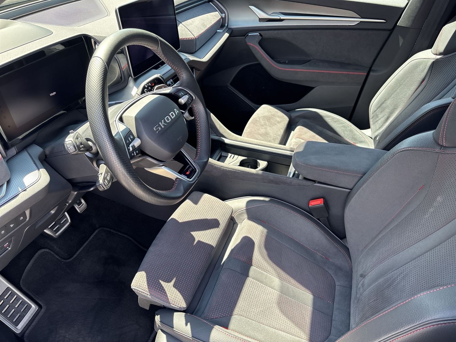 Škoda Kodiaq, 2.0 TSI 4x4 DSG RS - fotka 6