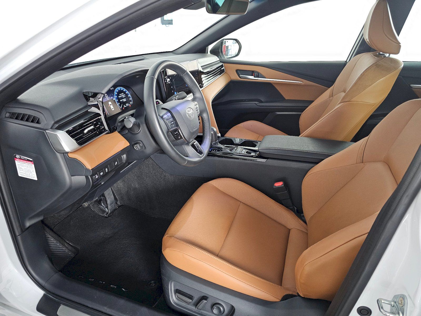 Toyota Camry, 2.5HEV 230k - fotka 6