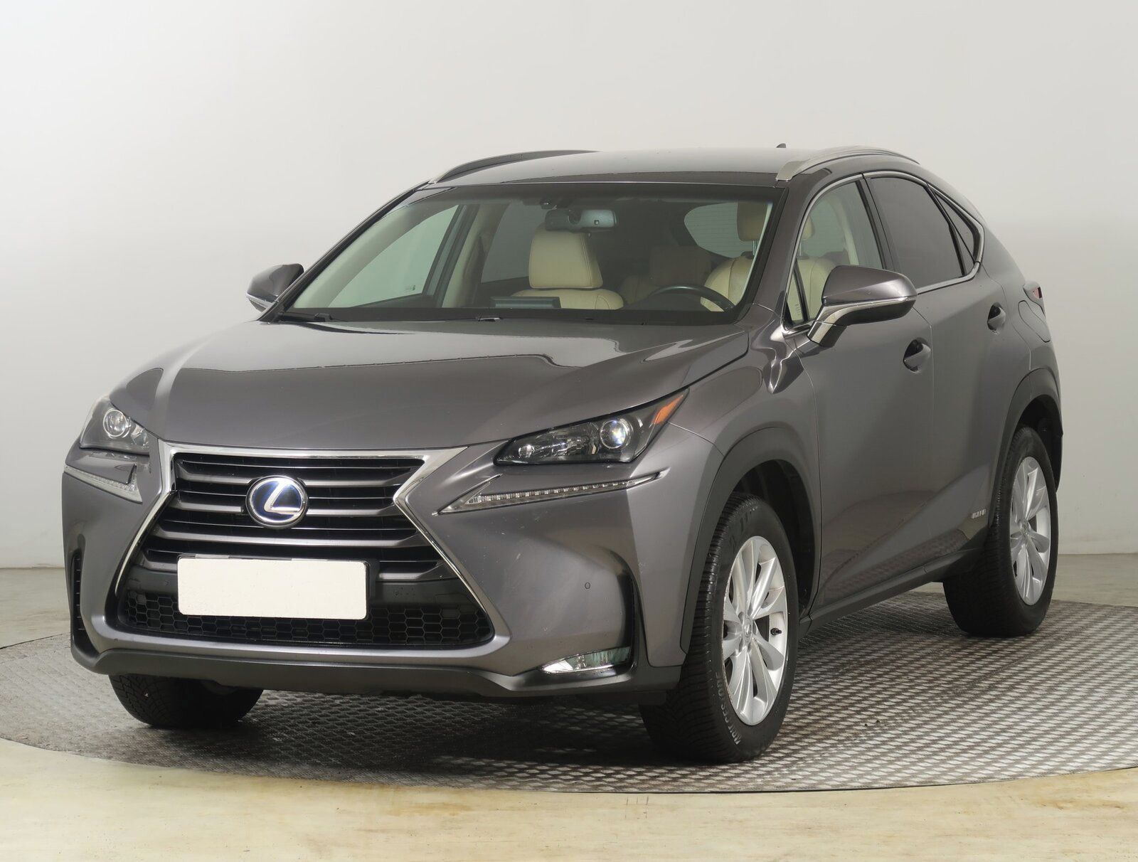 Lexus NX 300h, 300h, 4X4, Automat - fotka 2