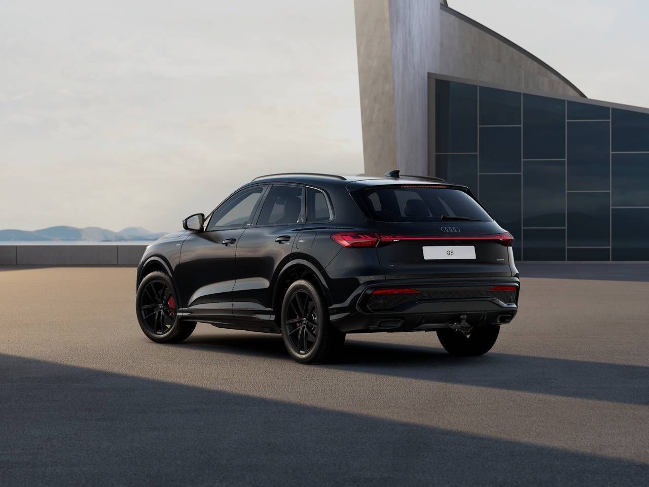 Audi Q5, e-hybrid quattro ST7 2,0TFSI - fotka 2