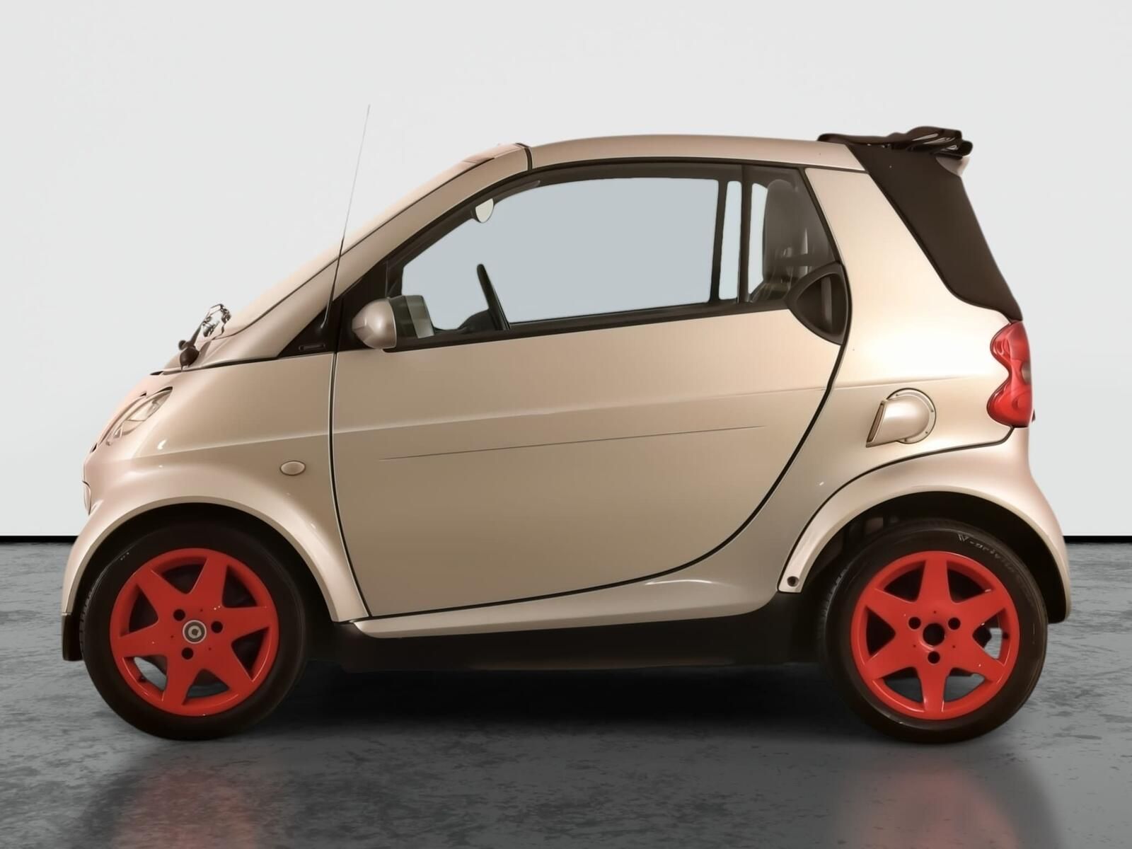 Smart Fortwo, 0.7, Automat, rezervace - fotka 3