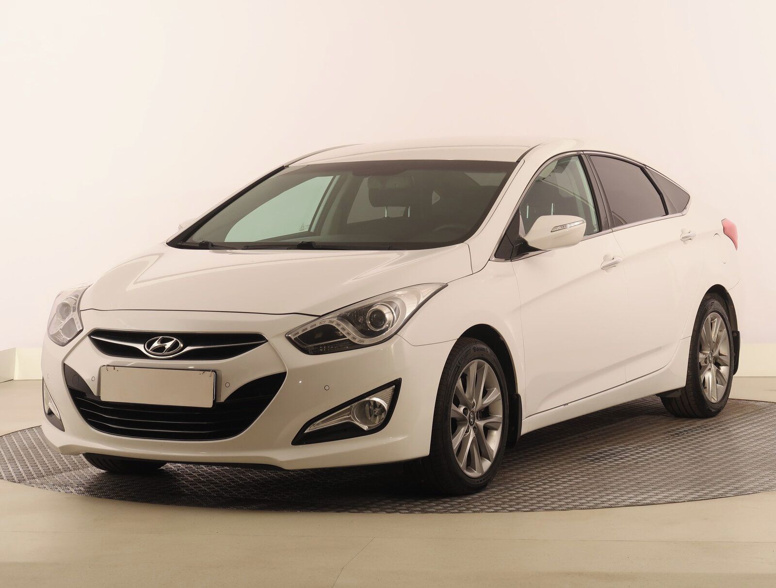 Hyundai i40, 1.7 CRDi, Automatická klima - fotka 2