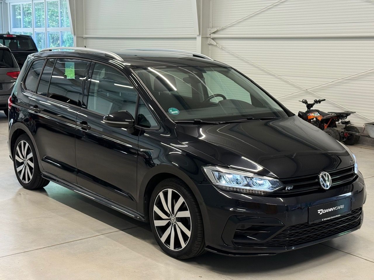 Volkswagen Touran, 1.5TSI 110kw, paket R-LINE - fotka 3