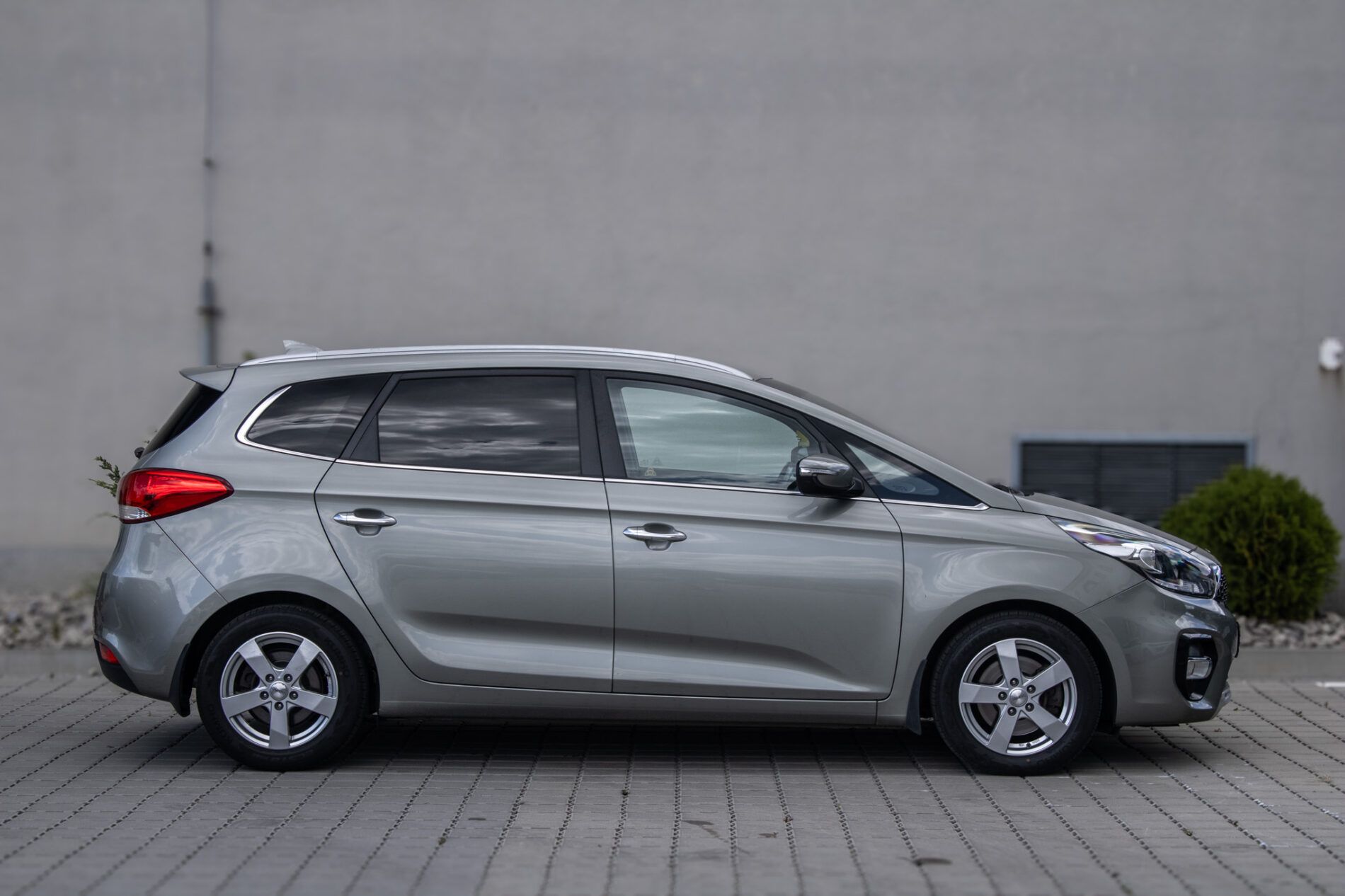 Kia Carens - fotka 4