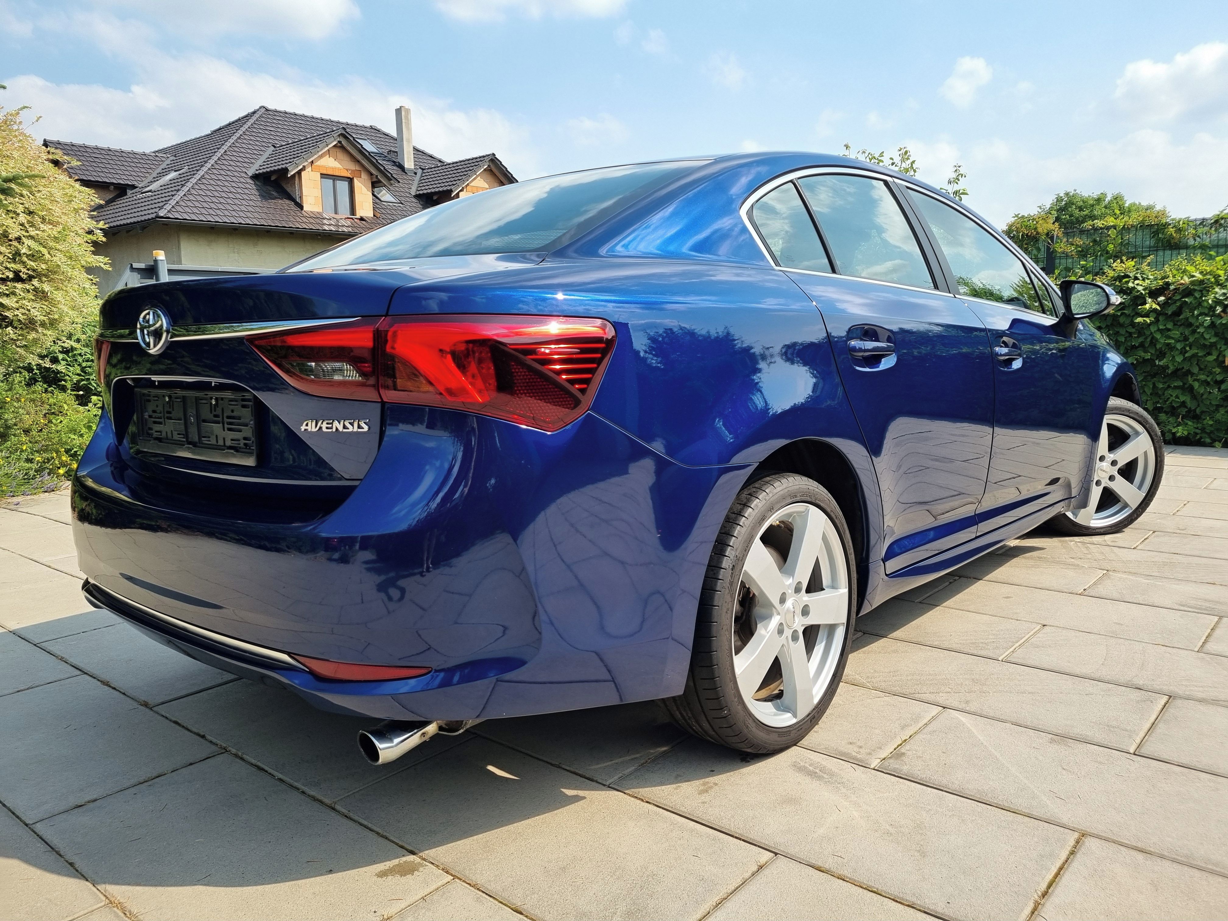 Toyota Avensis, 1.8 COMFORT,ALU,KAMERA - fotka 5