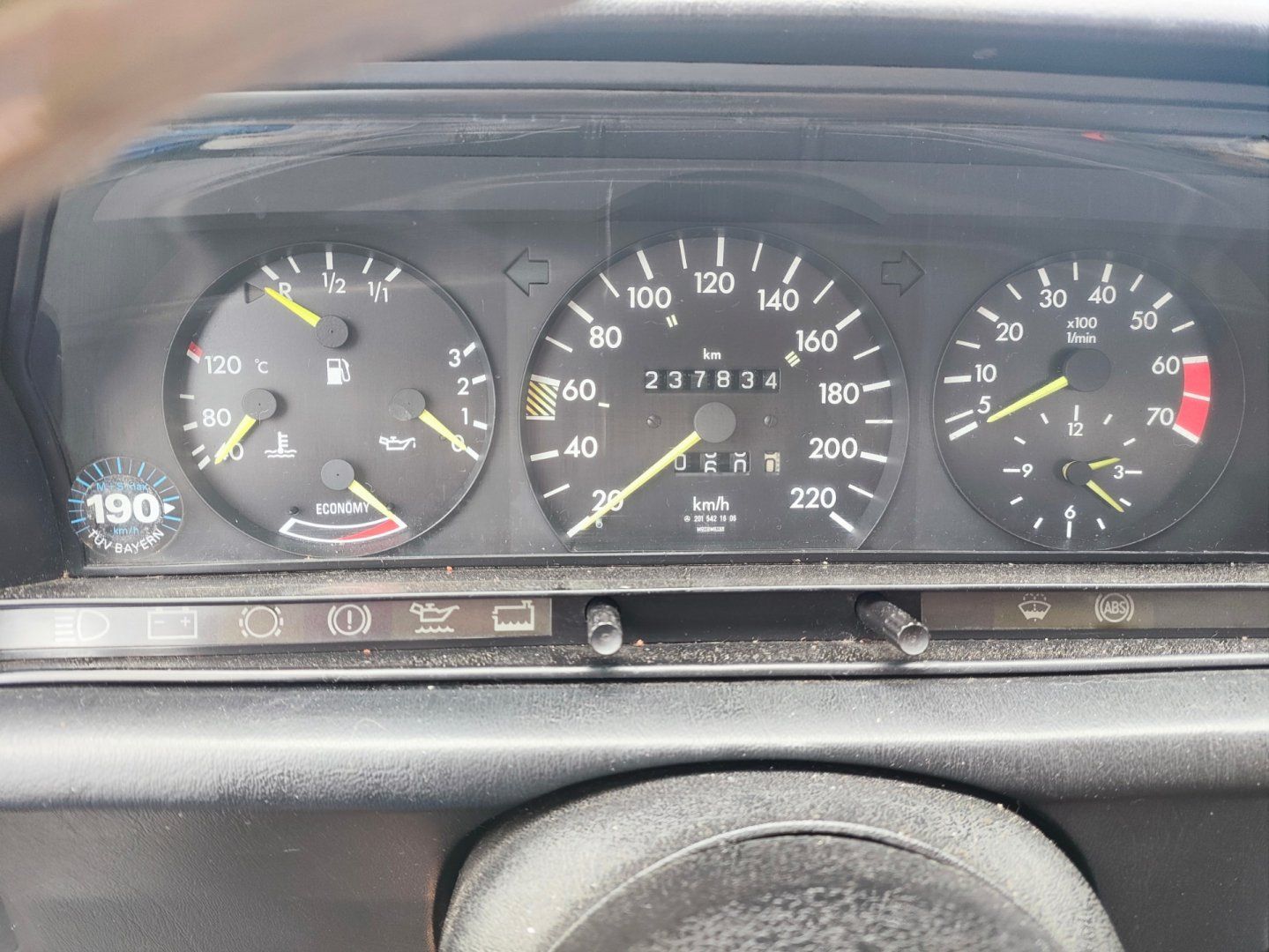 Mercedes-Benz 190, 2,0 - fotka 5
