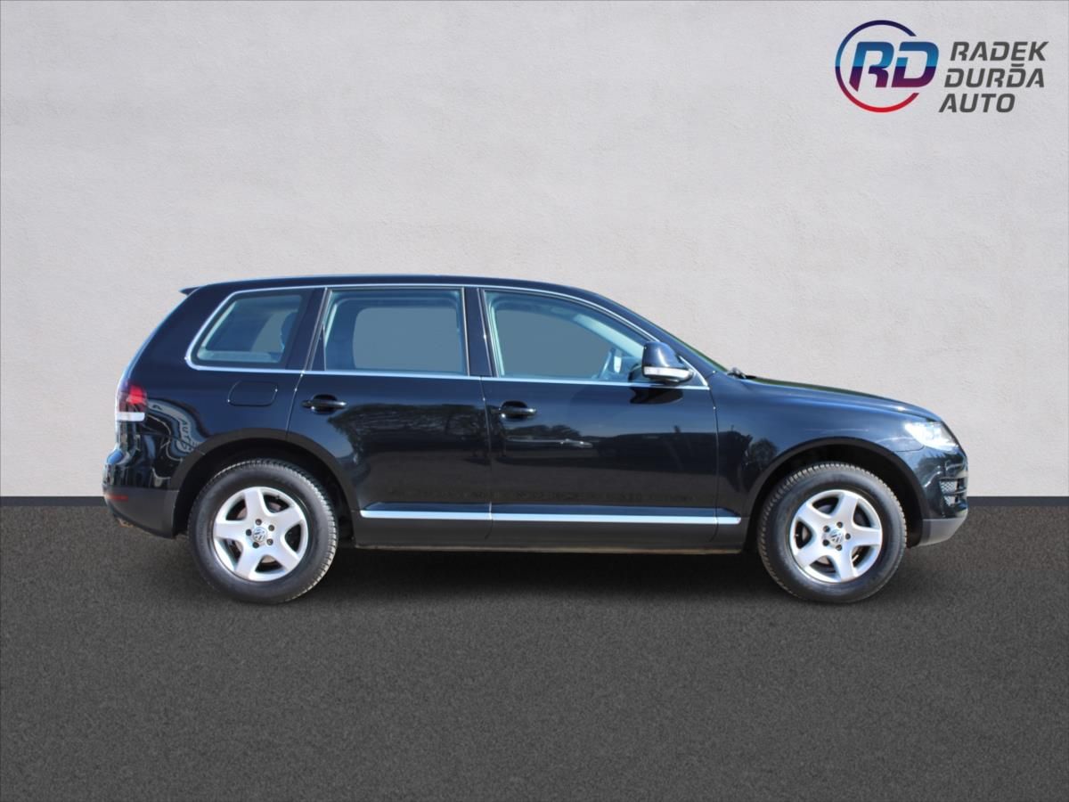 Volkswagen Touareg, 2,5 TDI  NOVÉ V ČR,4x4 - fotka 4