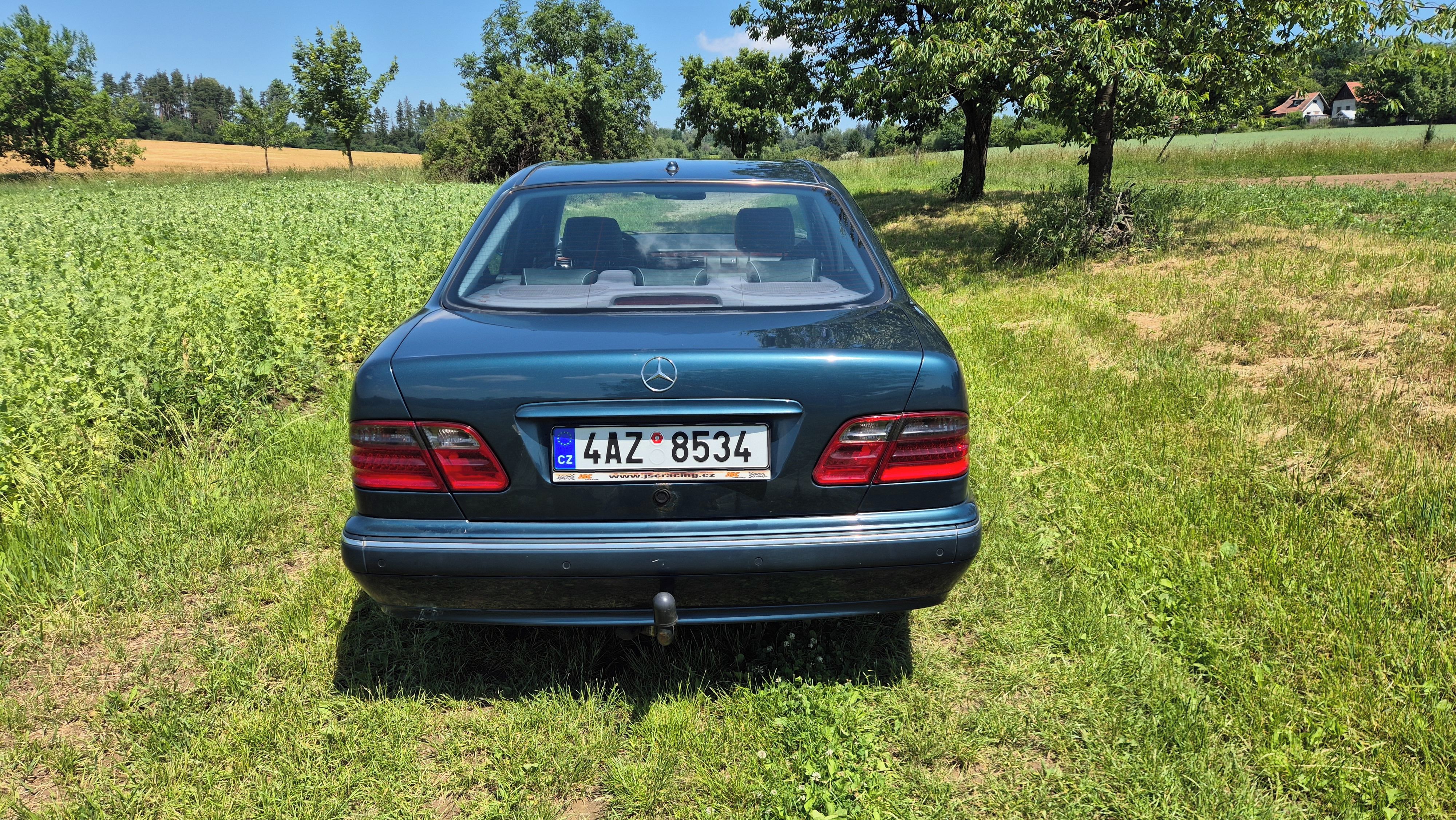 Mercedes-Benz Třídy E, E320 W210, tažné, STK 2028 - fotka 5