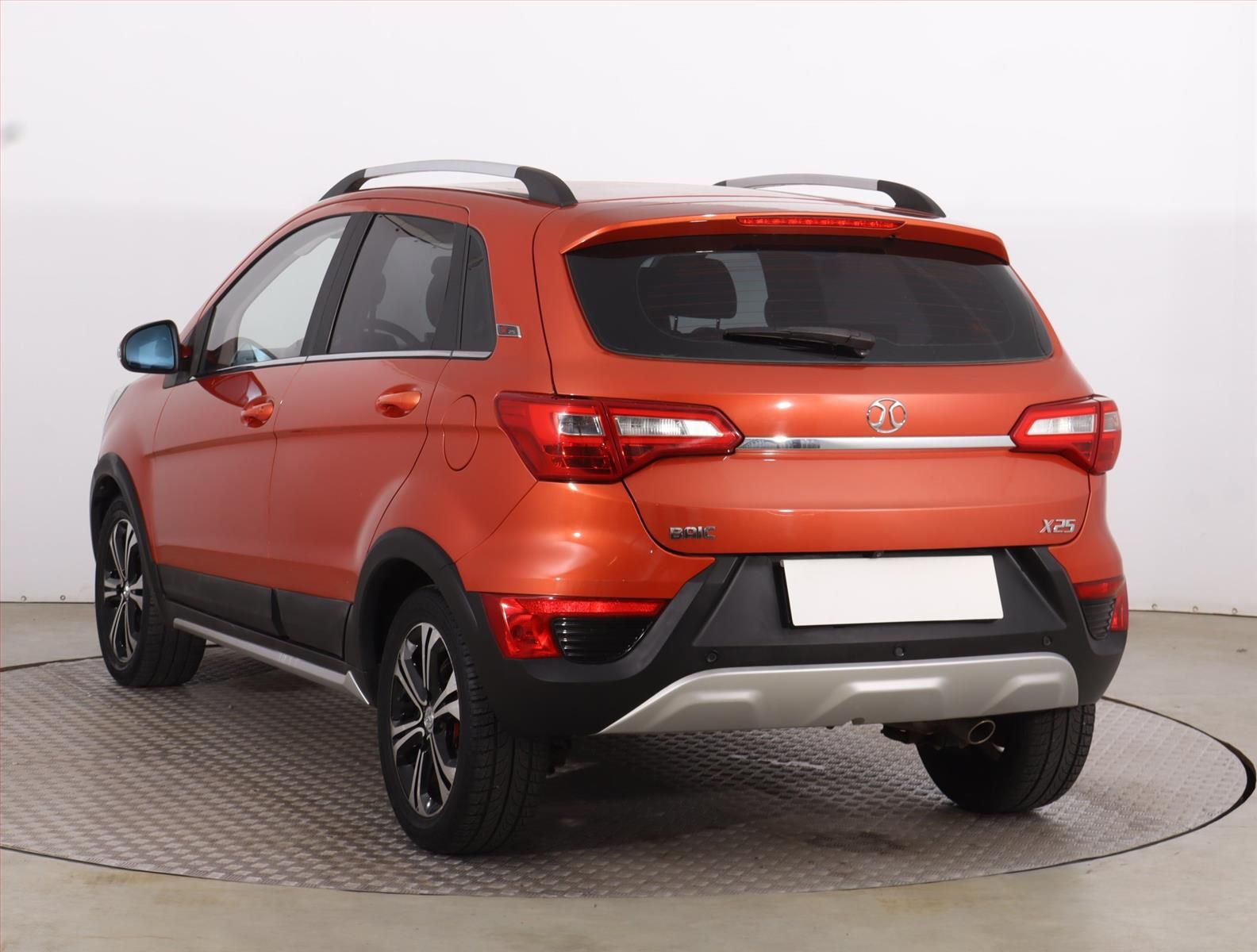 BAIC Senova X25, 1.5, Automat, Kůže - fotka 4