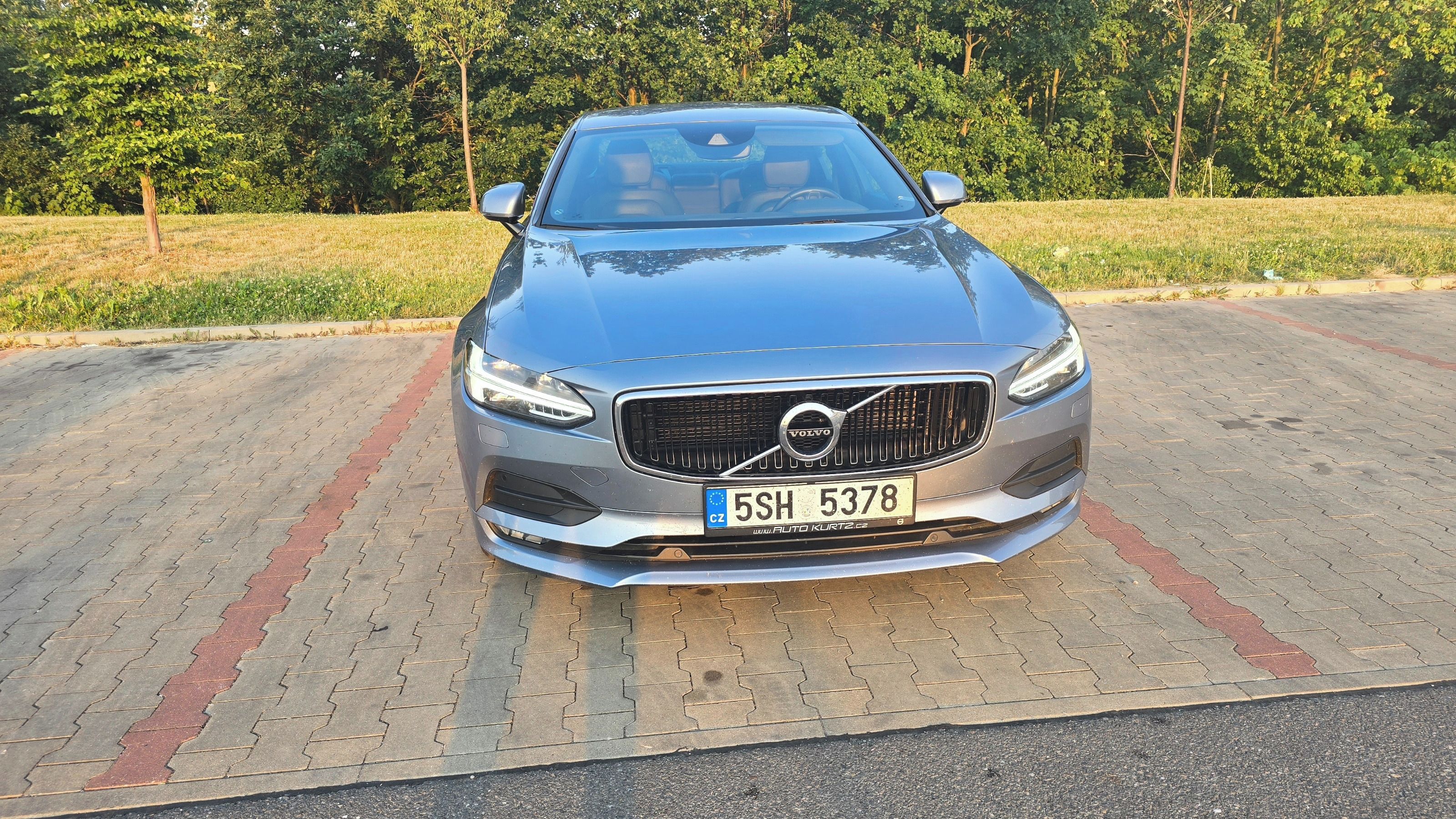 Volvo S90 - fotka 2
