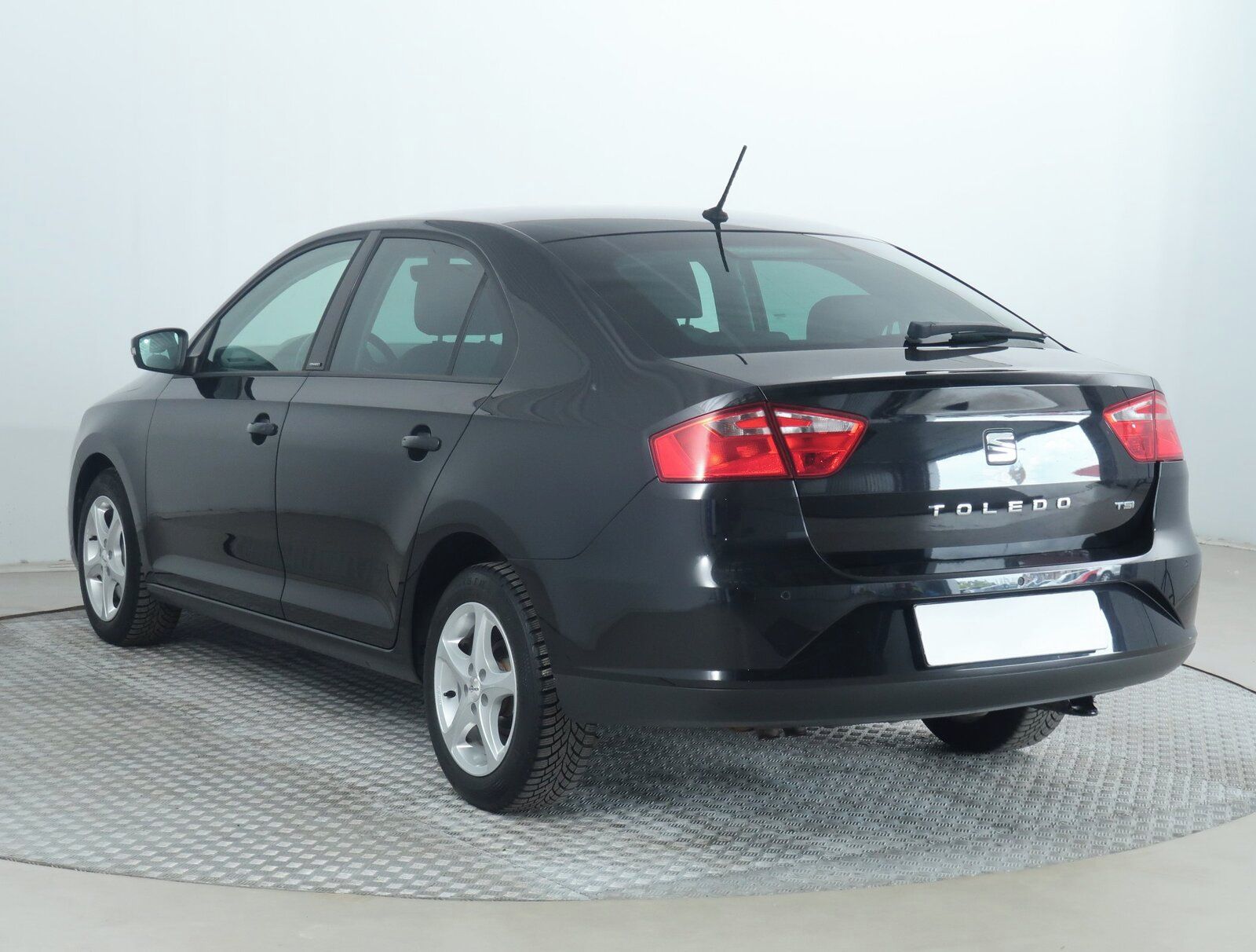 Seat Toledo, 1.4 TSI, Automat, Serv.kniha - fotka 4
