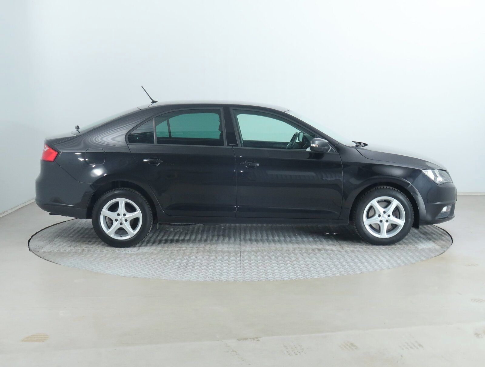 Seat Toledo, 1.4 TSI, Automat, Serv.kniha - fotka 6
