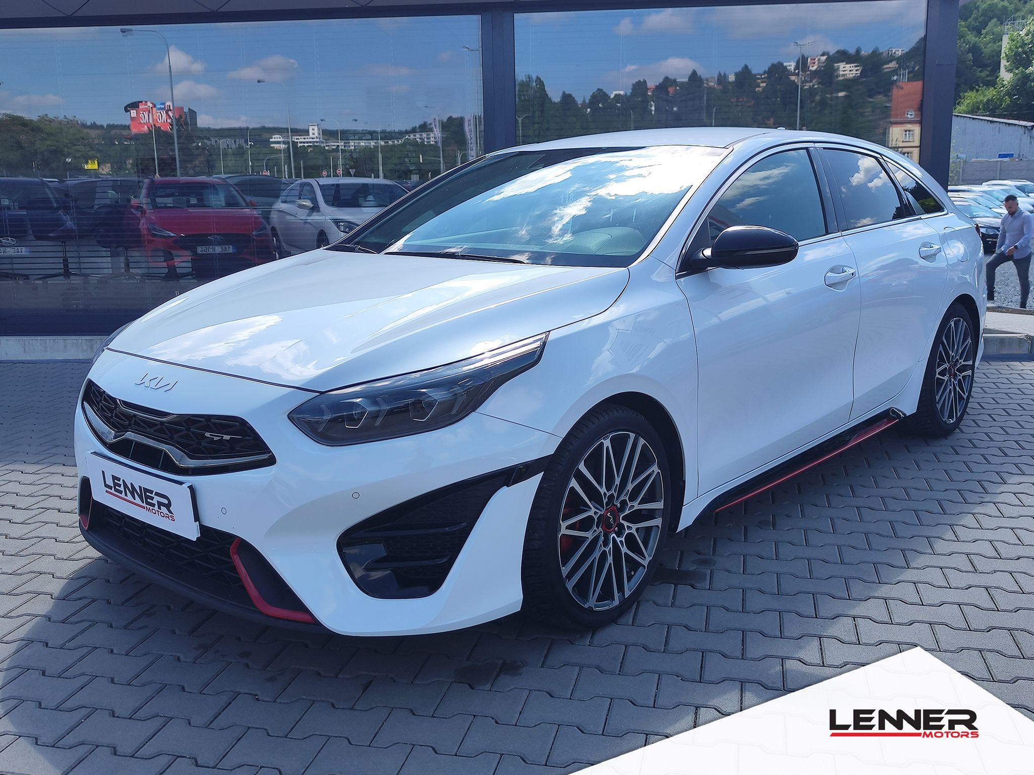 Kia ProCeed, 1.6 T-GDi/150kW GT DCT
