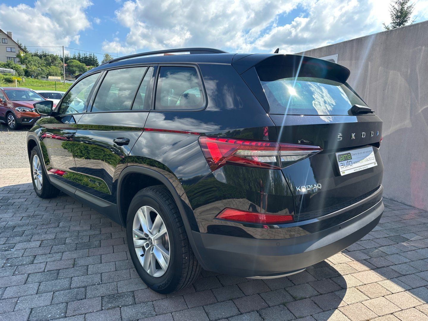 Škoda Kodiaq, 1,5TSI 110kW DSG NAVI TAŽNÉ - fotka 6