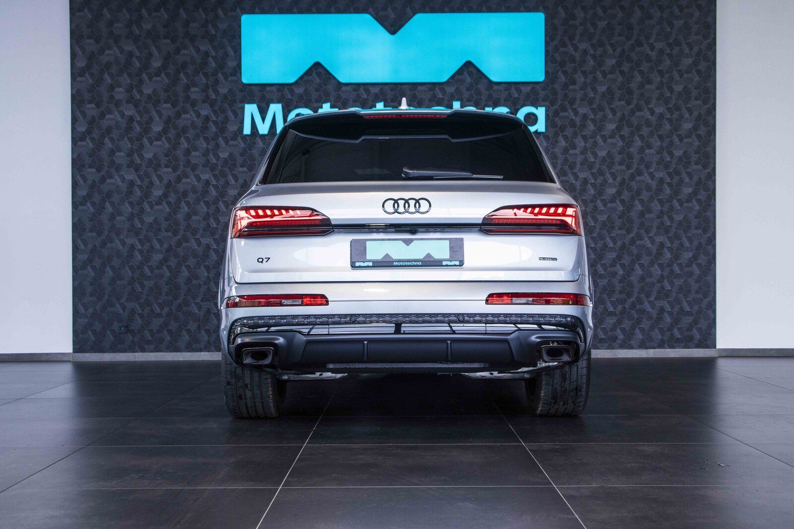 Audi Q7, 50 TDI - fotka 4