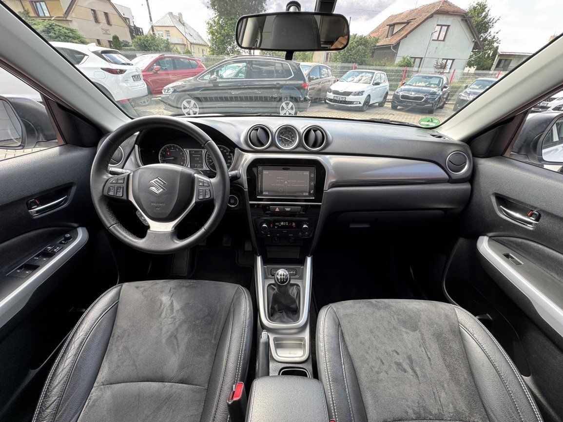 Suzuki Vitara, 1.6i VVT Comfort Plus LED Navi - fotka 6