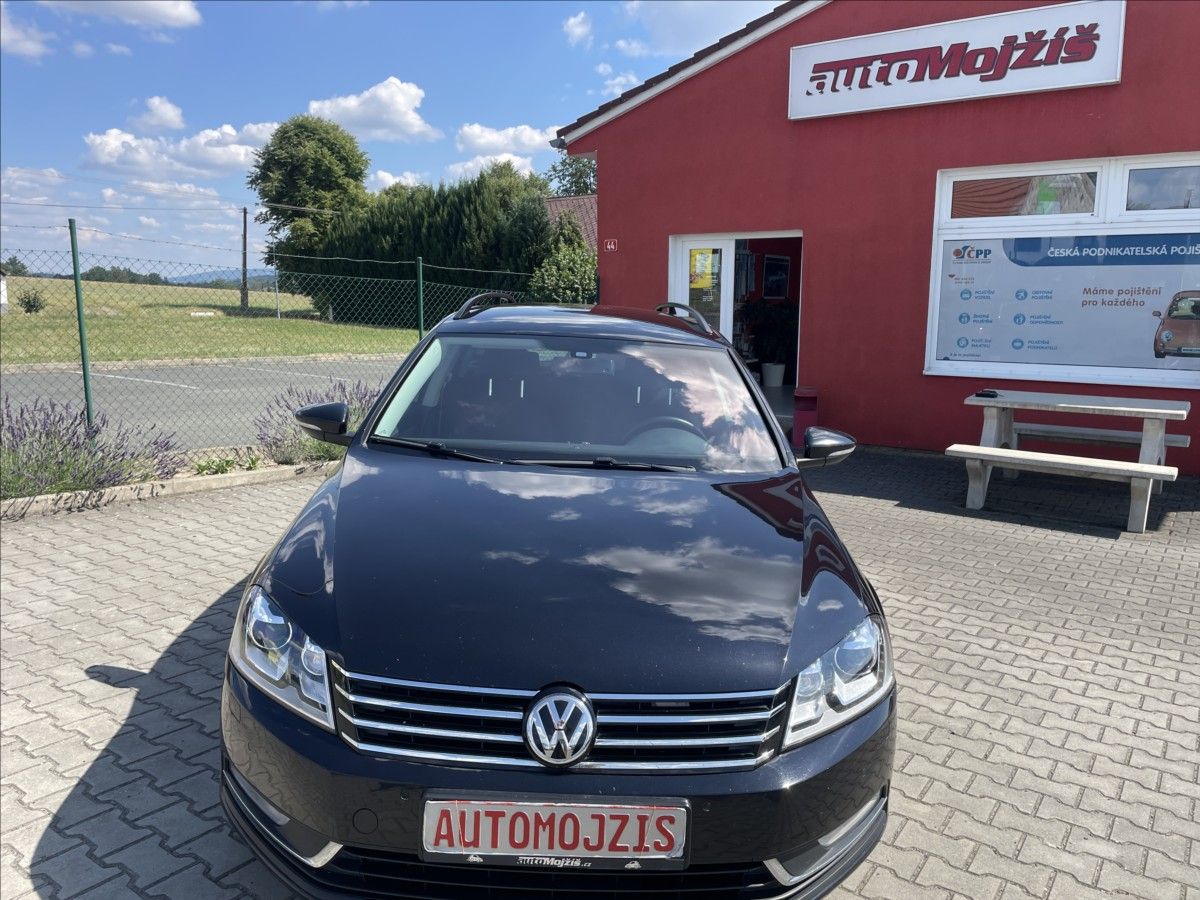 Volkswagen Passat, 2,0 TDI 103 kW ČR DIGIKLIMA XE - fotka 2