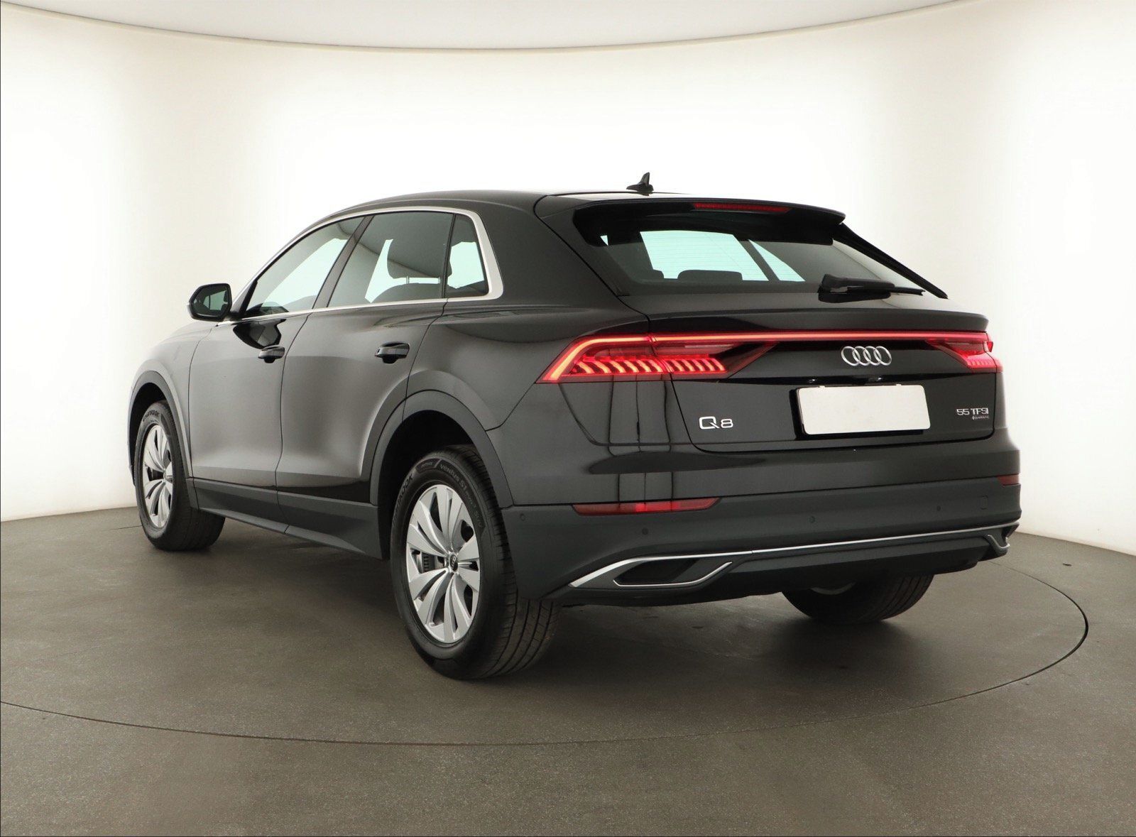Audi Q8, 55 TFSI - fotka 3