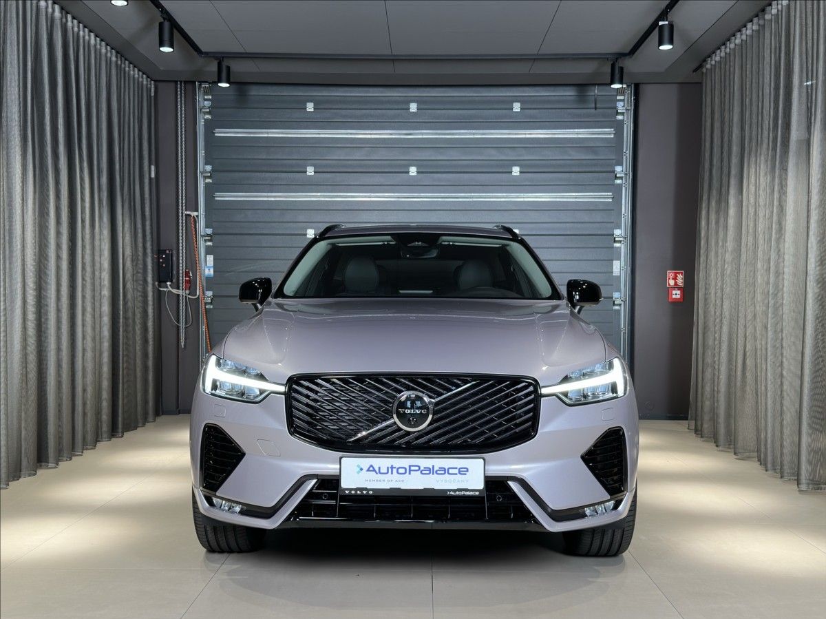 Volvo XC60, 2,0 B5  Plus Dark - fotka 6