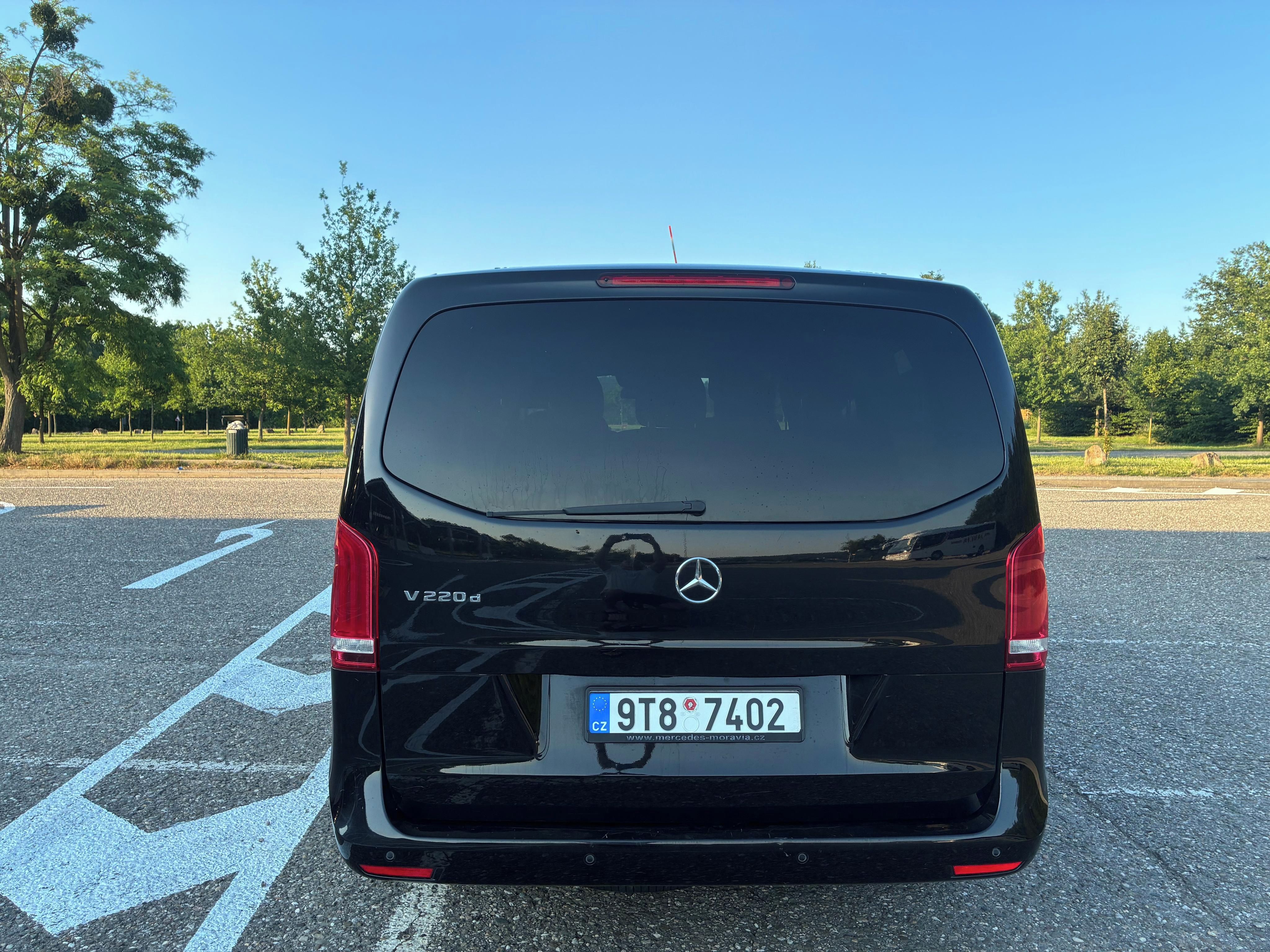 Mercedes-Benz Třídy V, V220d L, 7 míst, automat, ČR - fotka 4