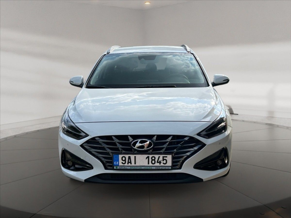 Hyundai i30, 1,5 T-GDI Smart 5d - fotka 2