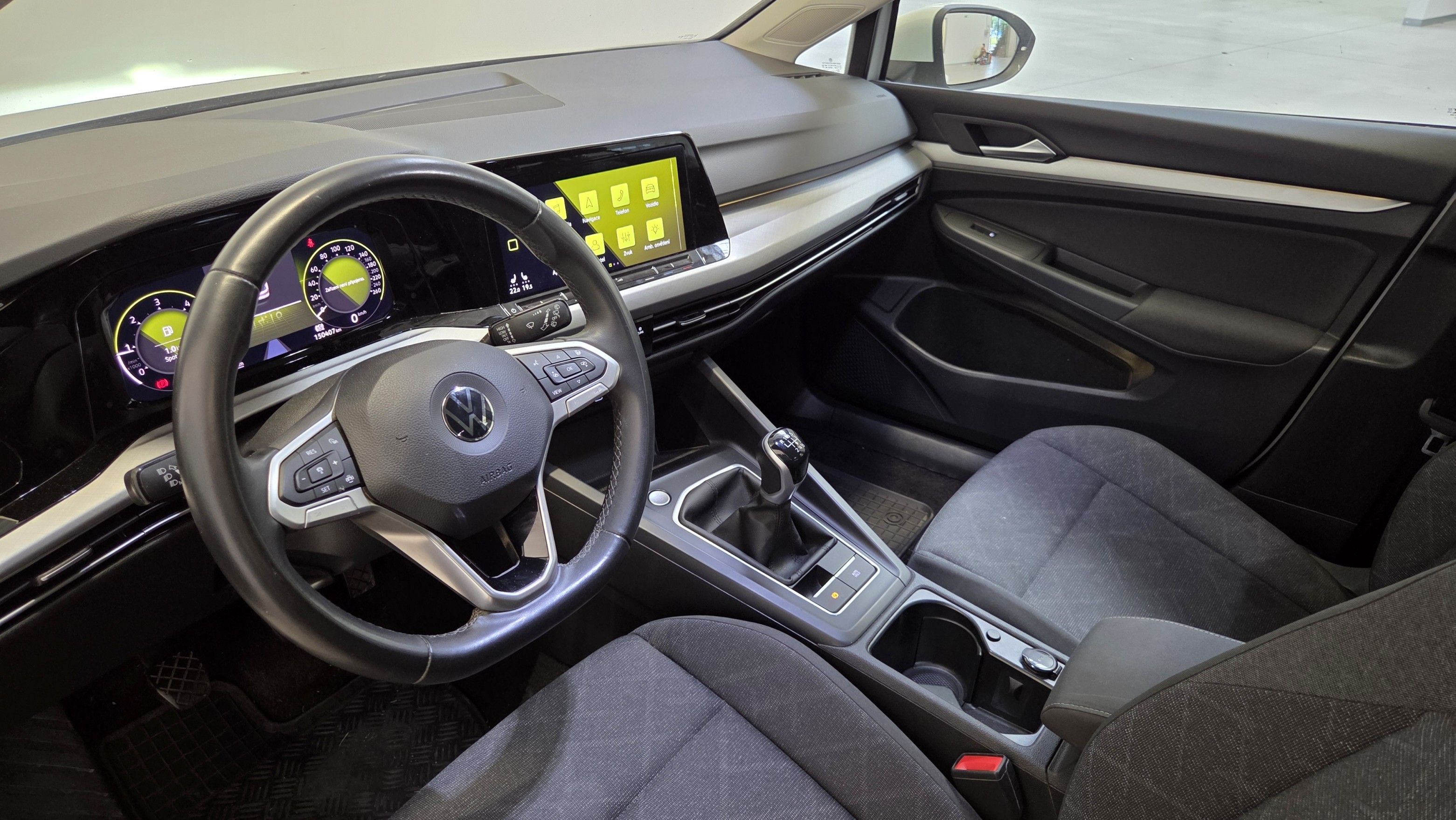 Volkswagen Golf, 2.0 TDI 85 kW Life - fotka 5