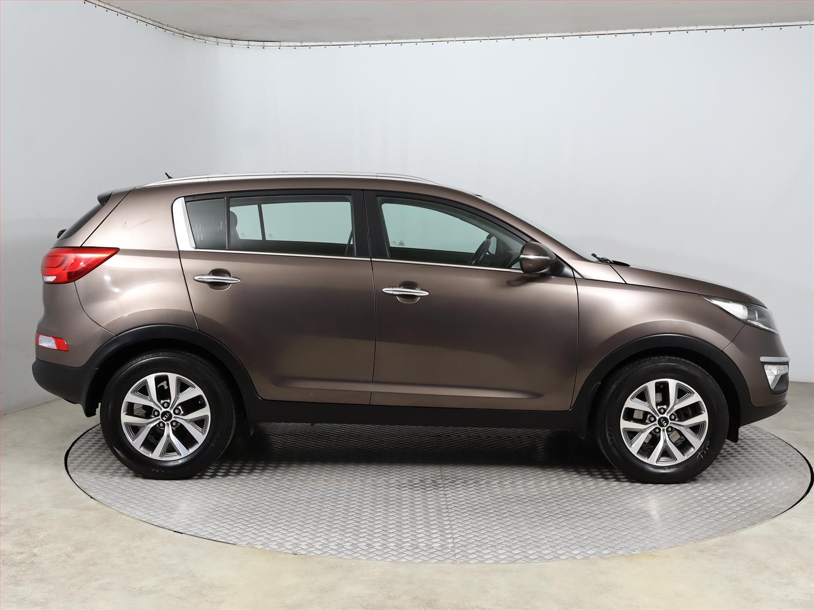 Kia Sportage, 1.6 GDI, Serv.kniha - fotka 6