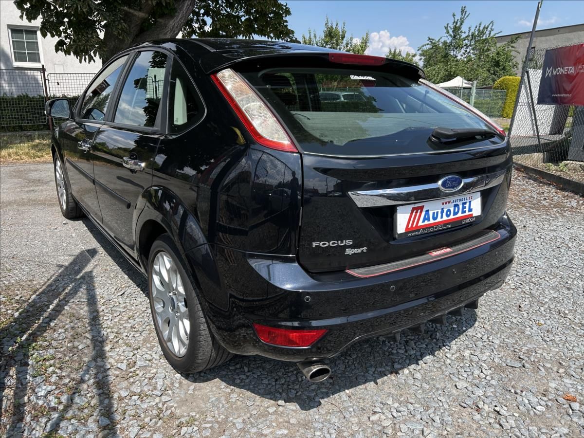 Ford Focus, 1,6 i  Serviska,Klima,8x pneu - fotka 5