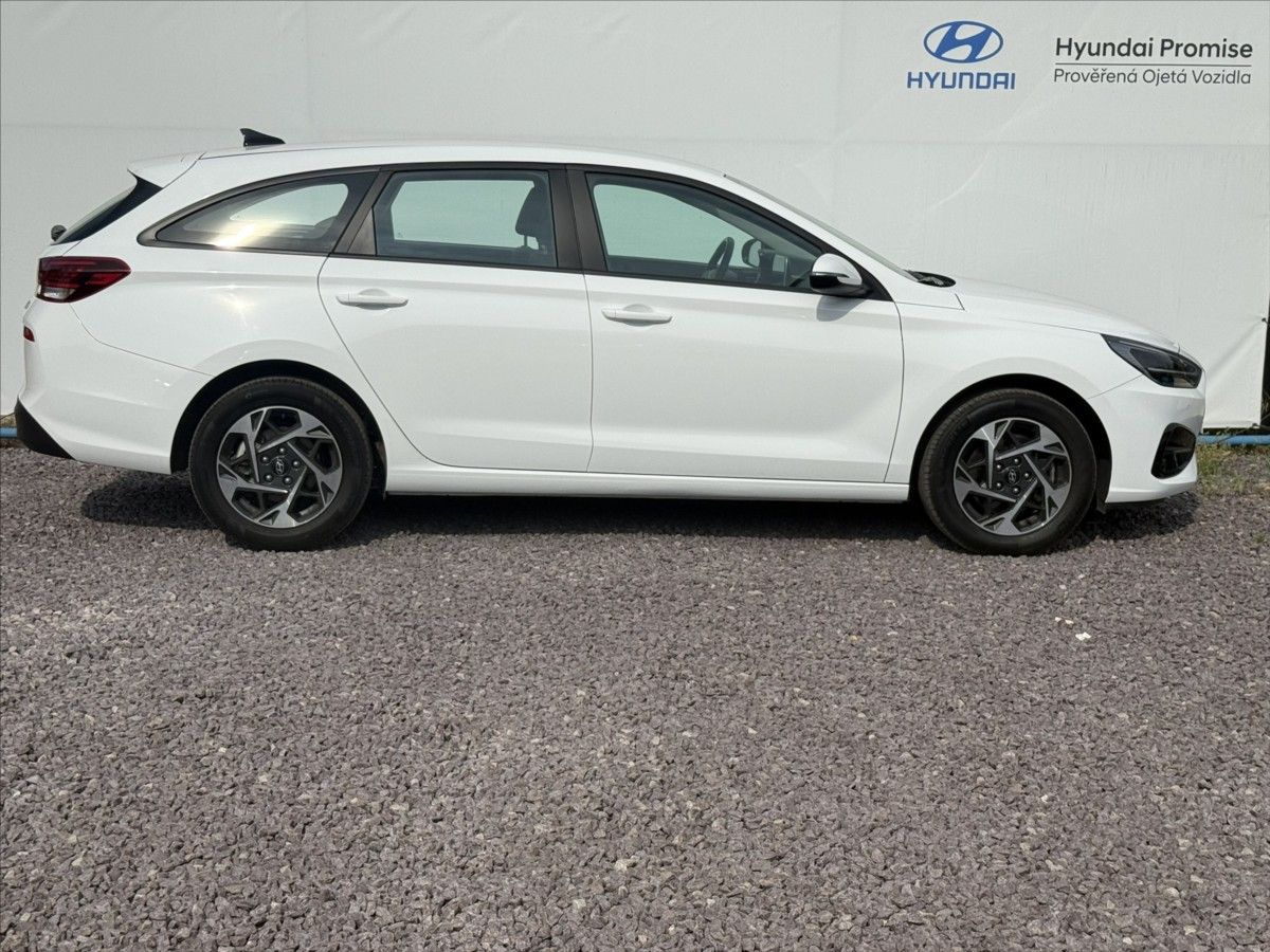 Hyundai i30, 1,5 T-GDI 103kW Family - fotka 4