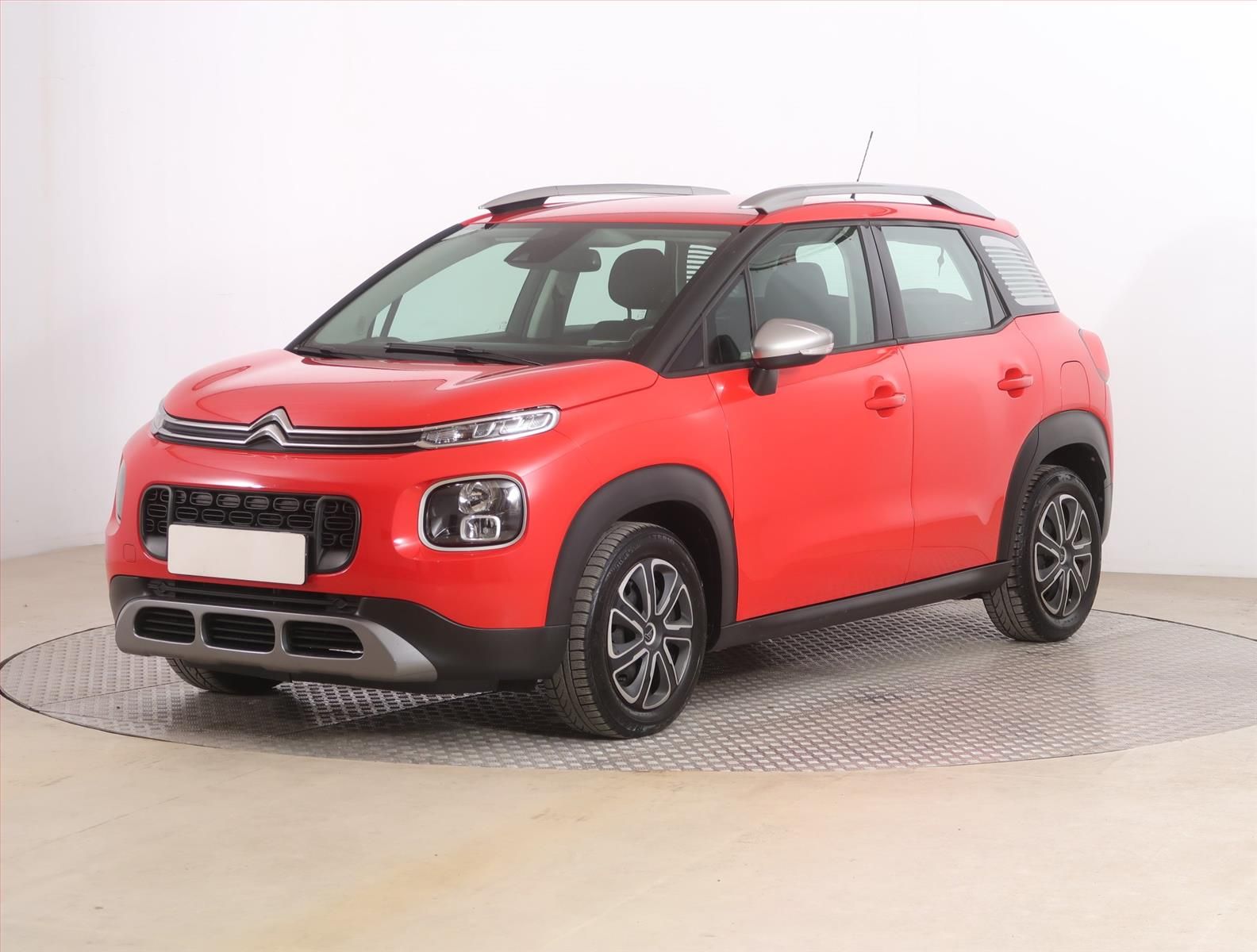 Citroën C3 Aircross, 1.2 PureTech, Shine - fotka 2