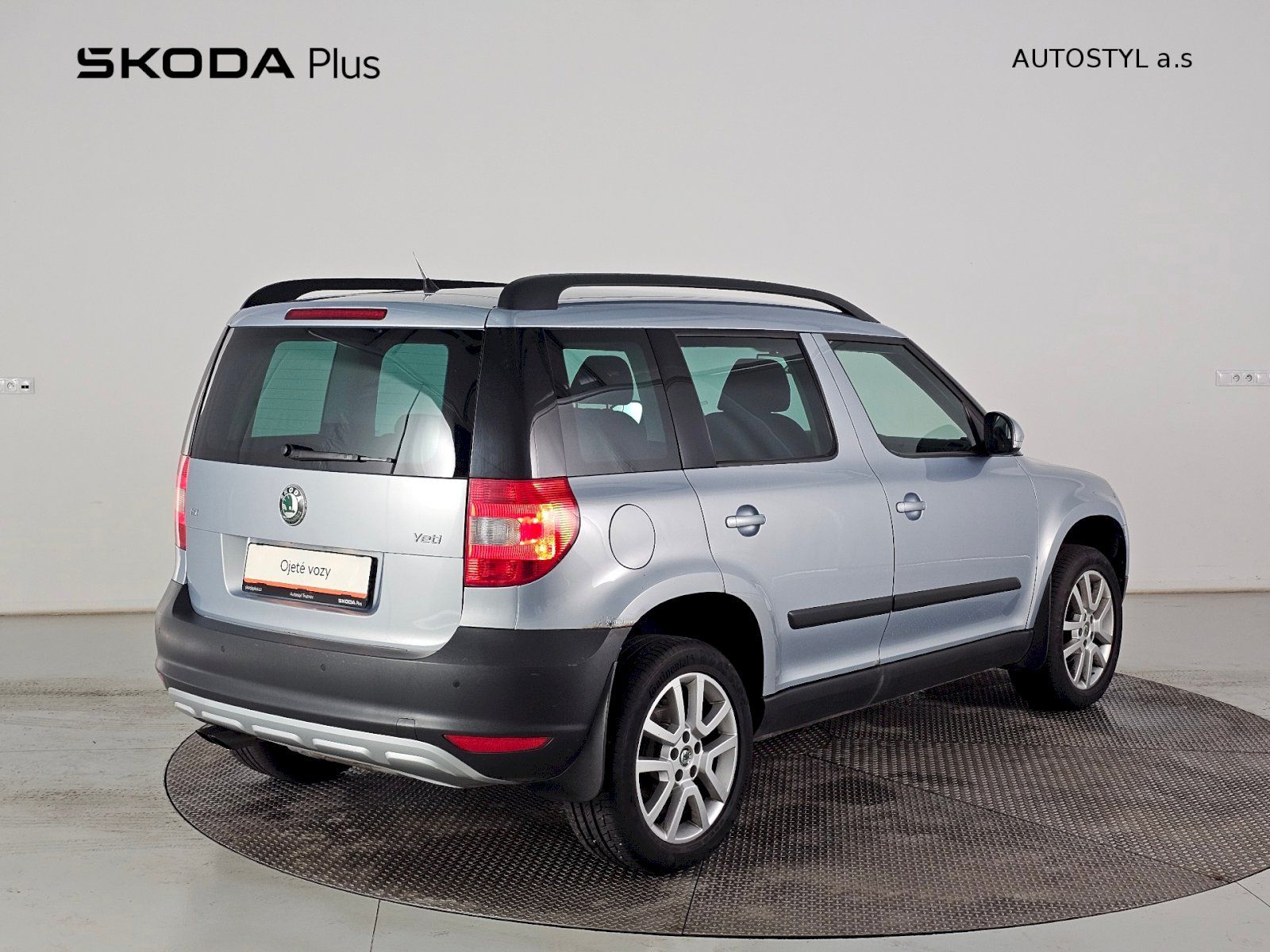Škoda Yeti, 1.4TSI 90kW EXPERIENCE NAVI XE - fotka 2