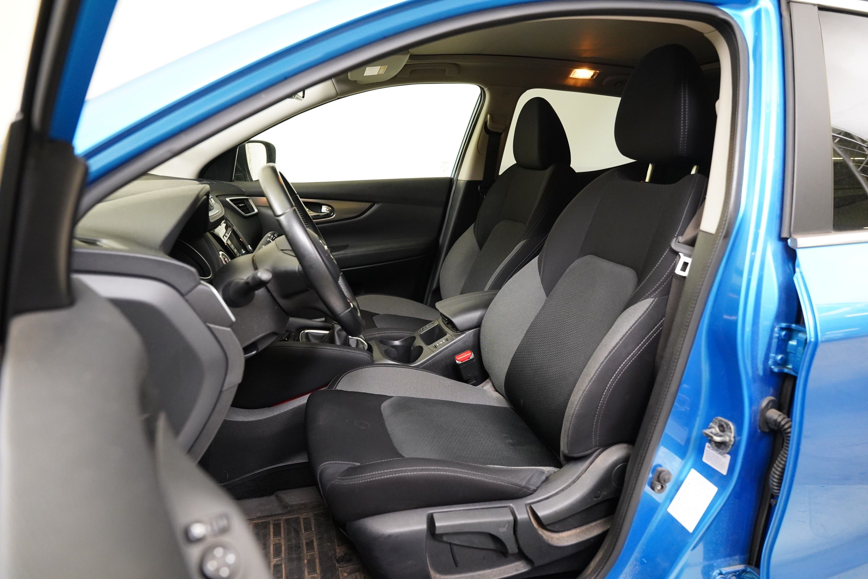 Nissan Qashqai, 1.3 DIG-T 103 kW N-Connecta - fotka 5