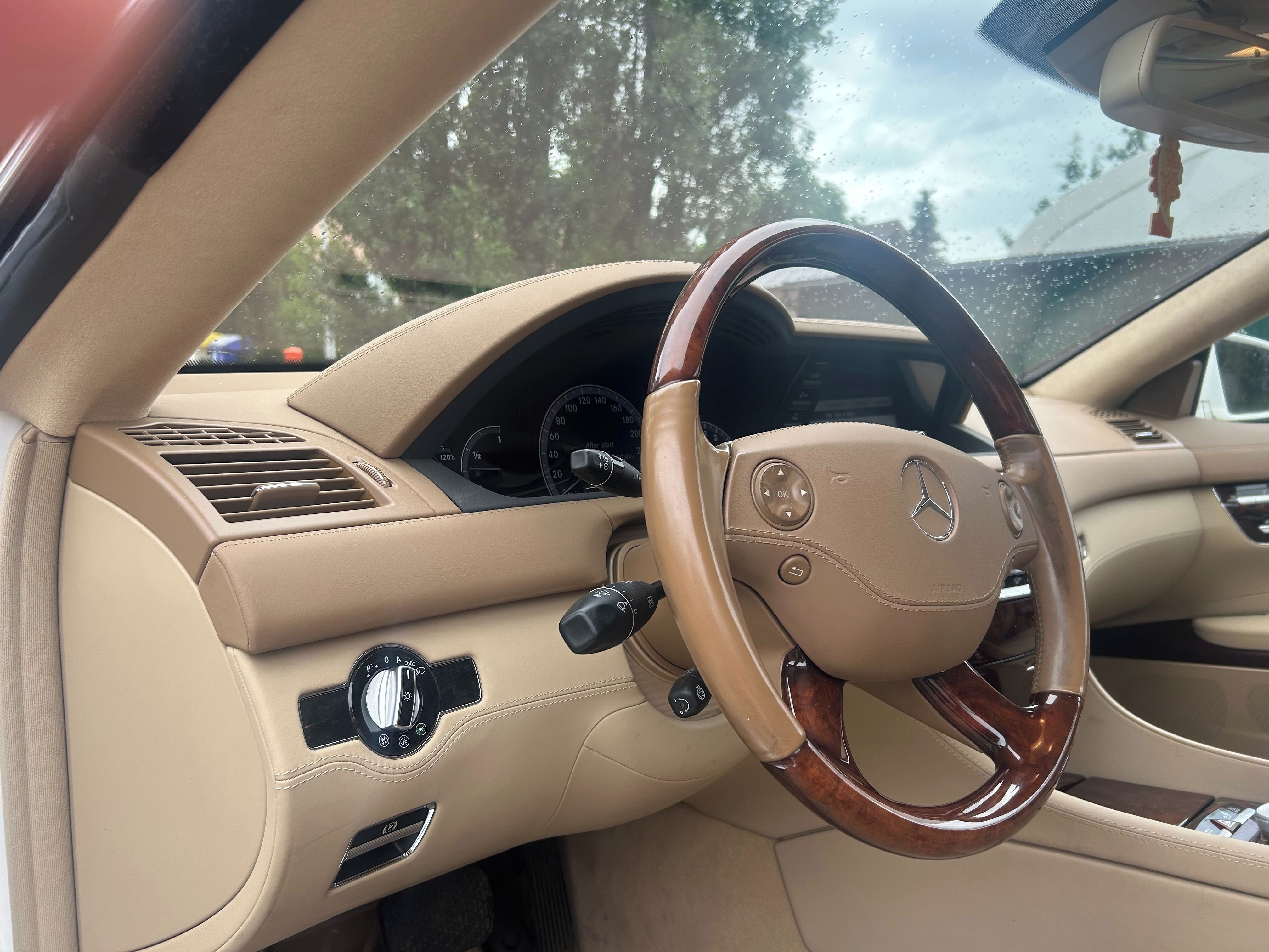 Mercedes-Benz CL, CL 500 4 MATIC - fotka 5