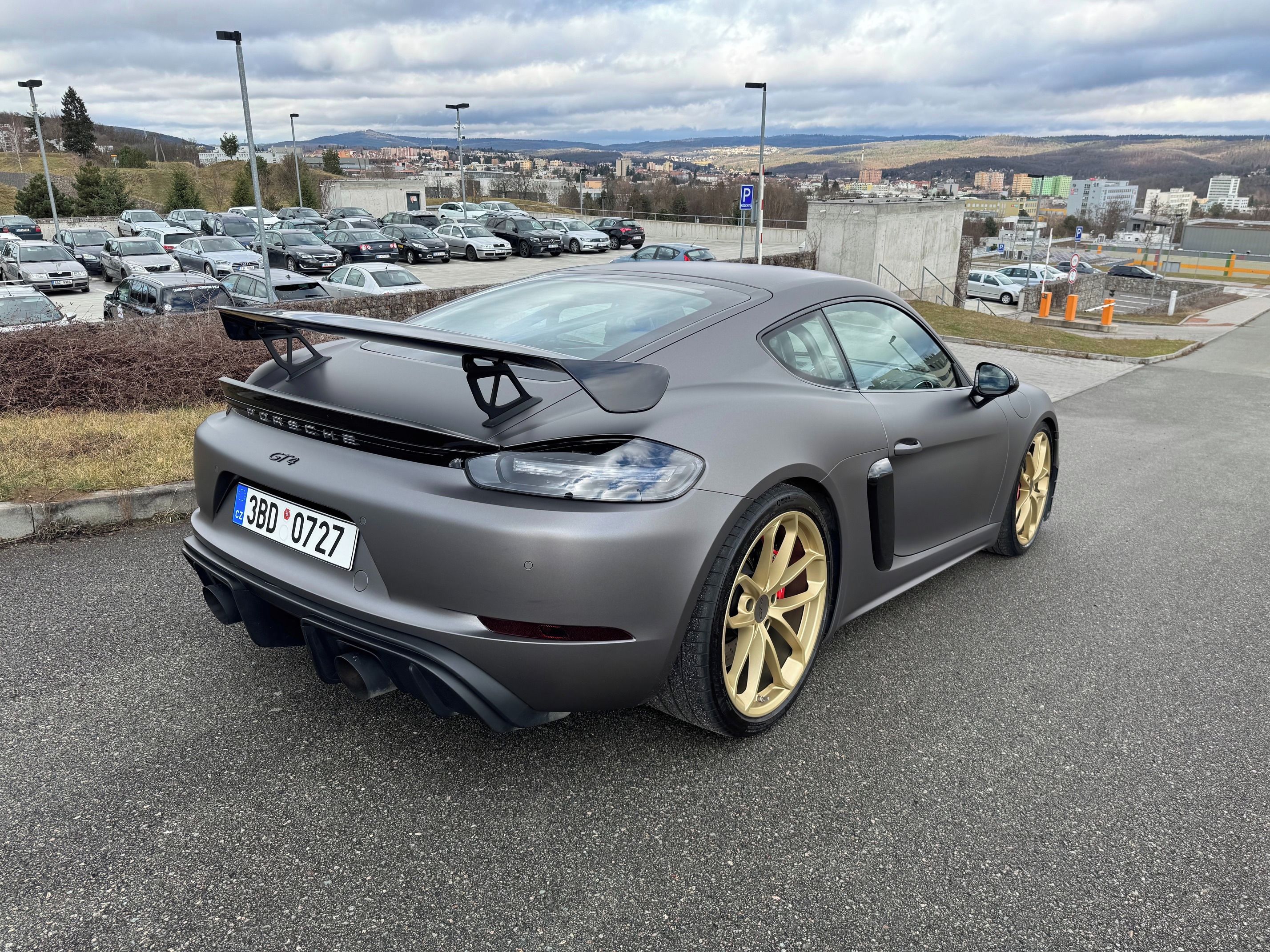 Porsche Cayman, Porsche GT4 - fotka 3