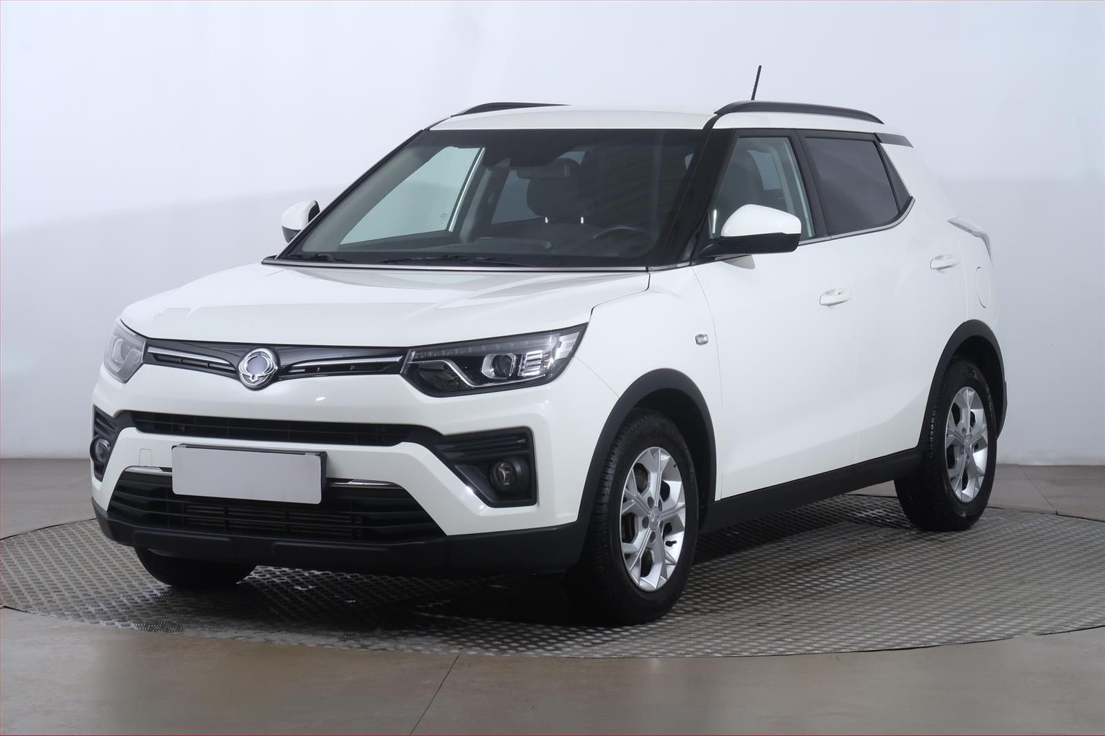 SsangYong Tivoli, 1.5 T-GDI, Serv.kniha - fotka 2