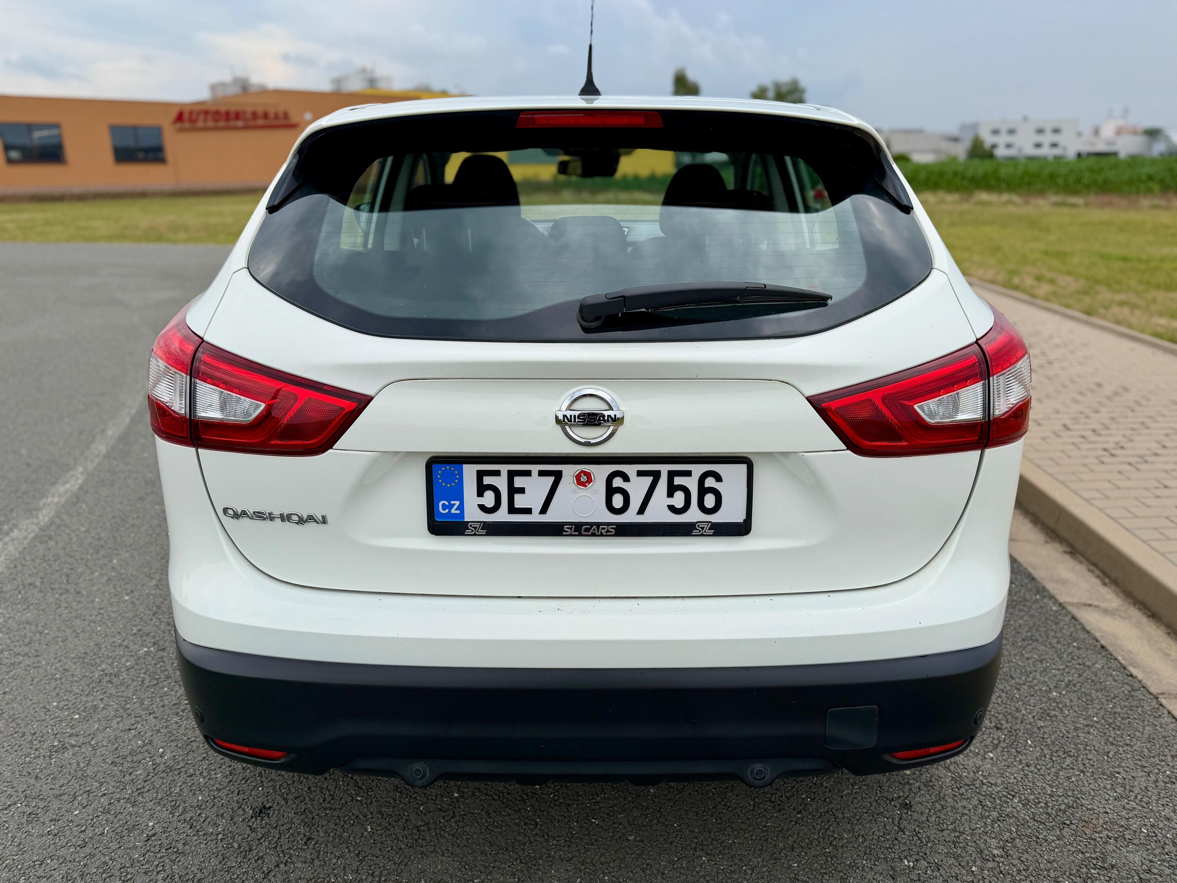 Nissan Qashqai, 1.2 DIG-T ČR ROZVODY SERVISKA - fotka 4