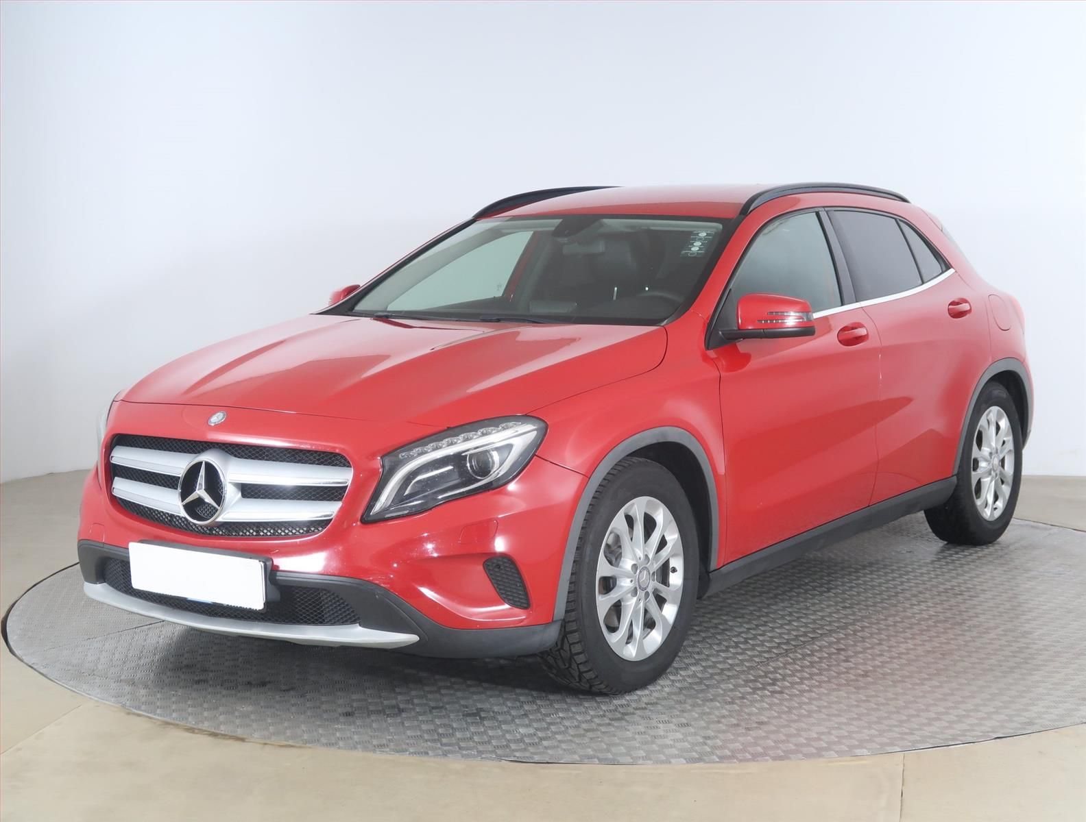 Mercedes-Benz GLA, 180 CDI, Progressive, Automat - fotka 2