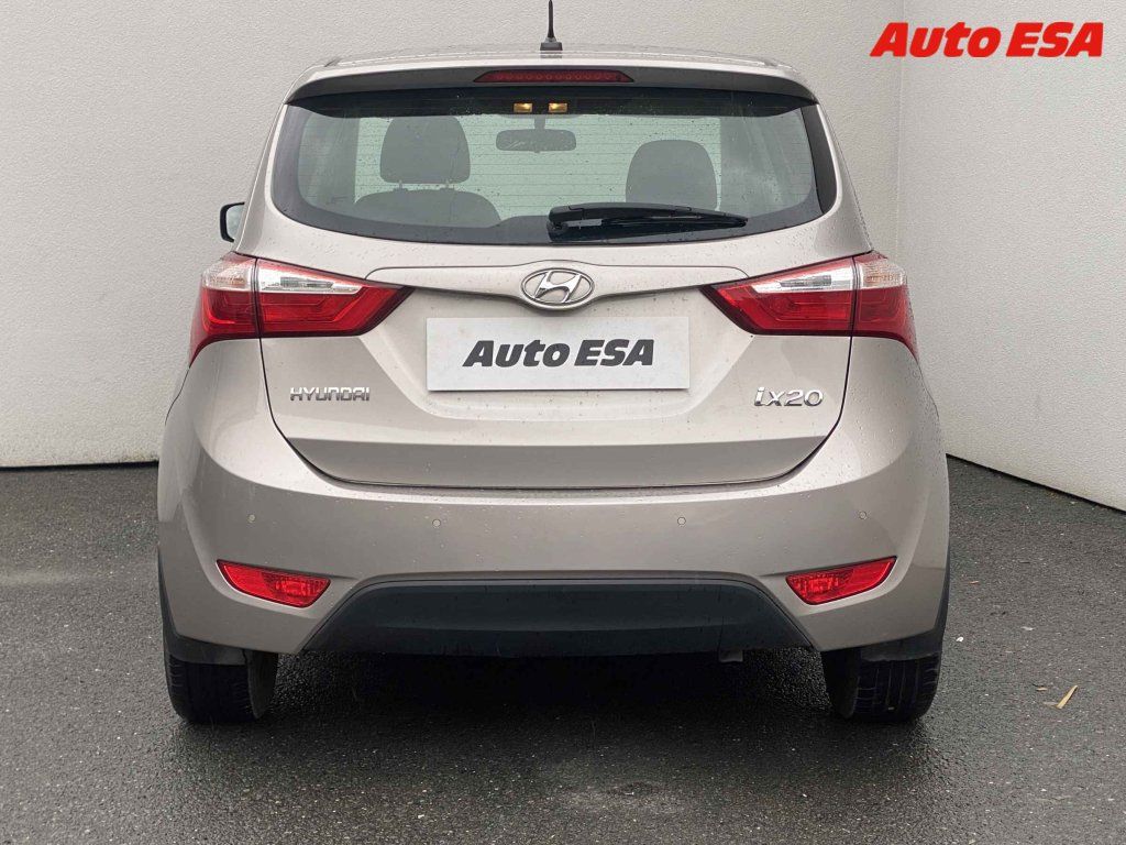 Hyundai ix20, 1.6gdi,ČR - fotka 5