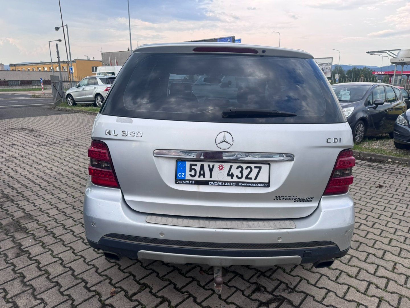 Mercedes-Benz ML, 320 3,0CDI 165KW JINÝ MOTOR - fotka 5