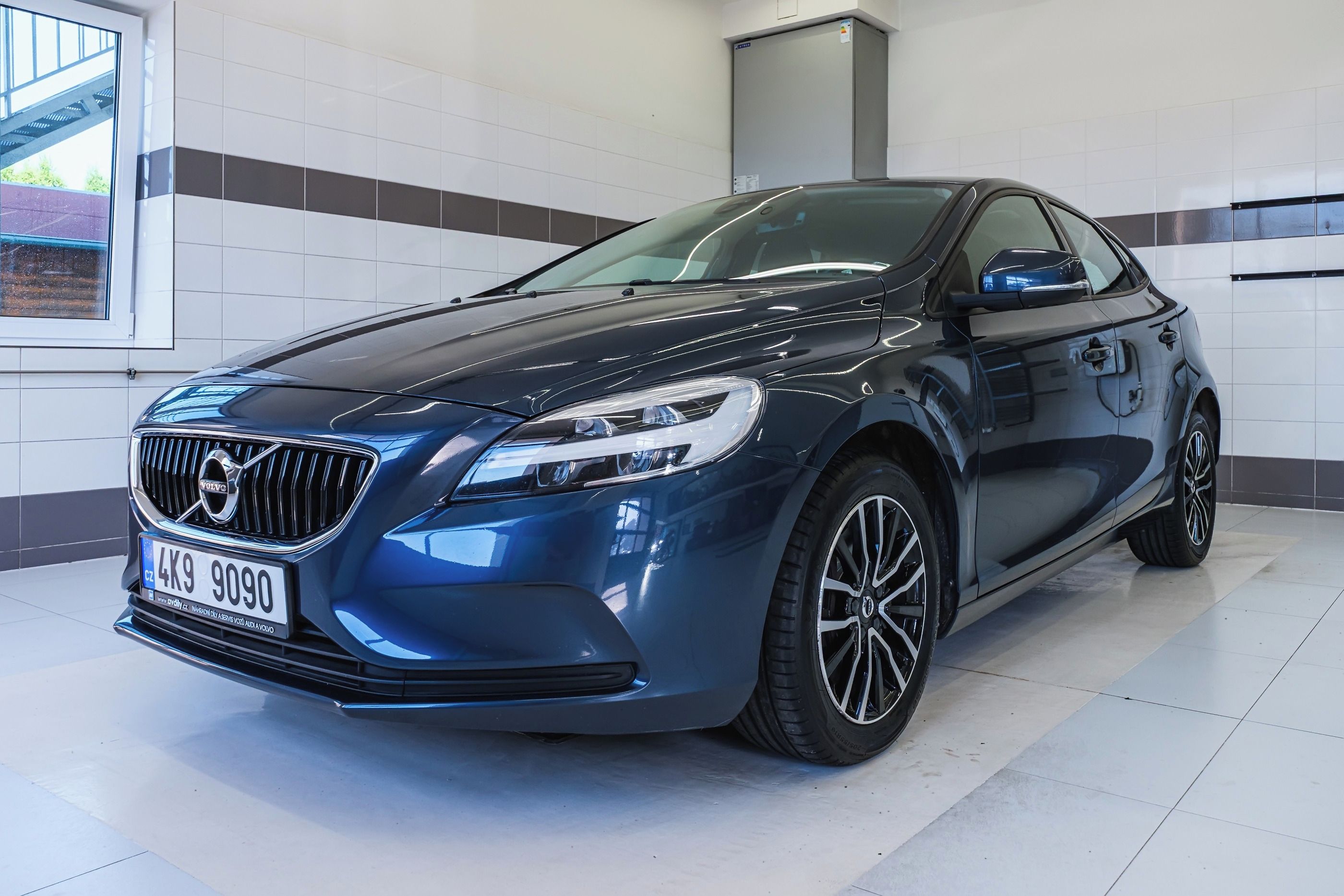 Volvo V40, 2.0D2 Momentum 88kW automat